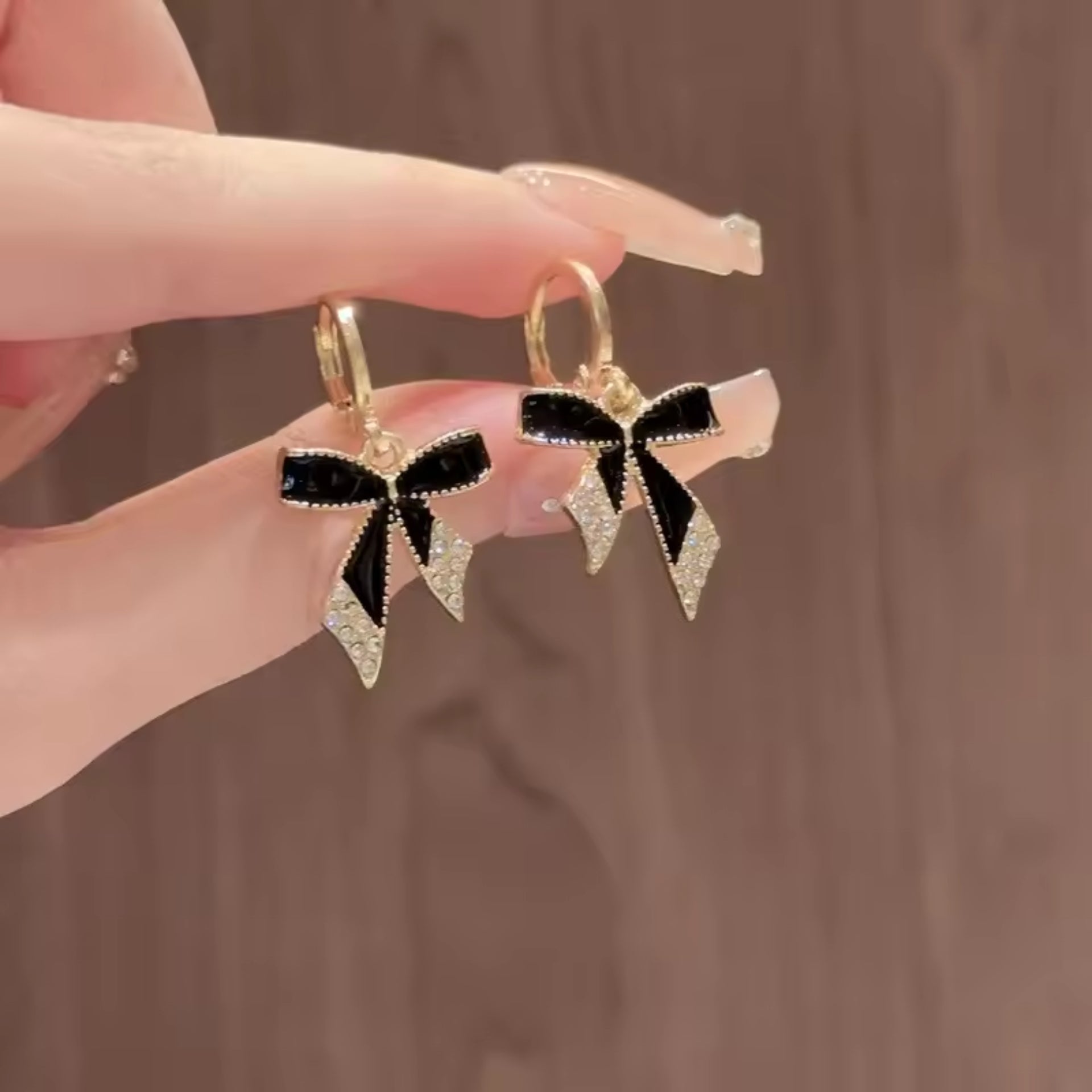 Chic Crystal Black Bow Earrings