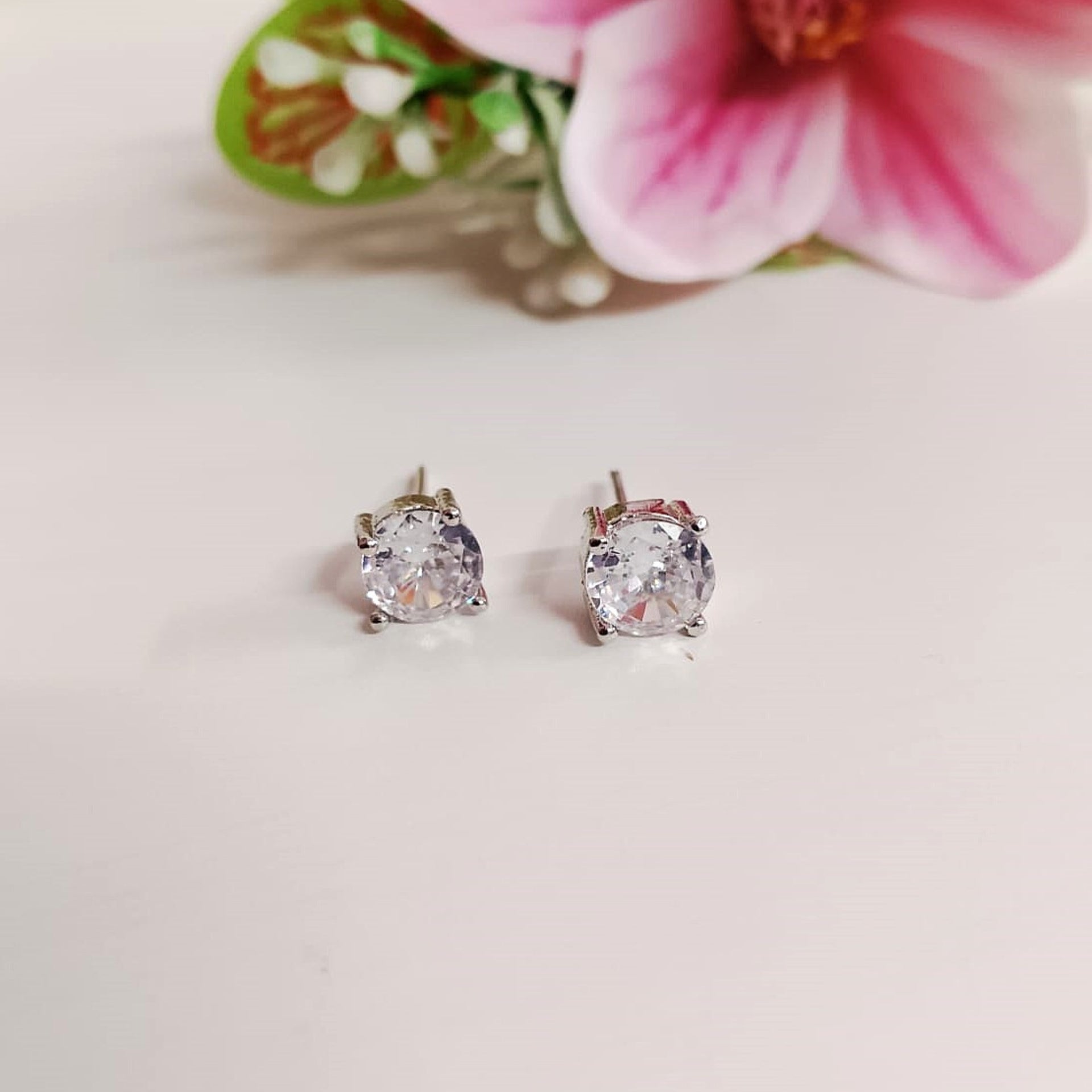 Gleaming Pearl AD Studs