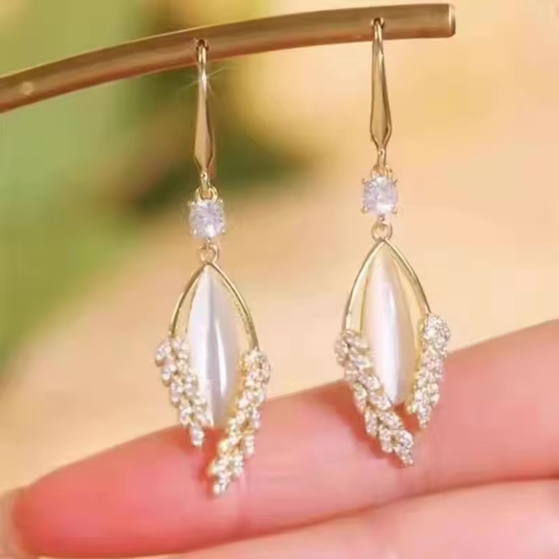 Sparkling Crystal Leaf Earrings