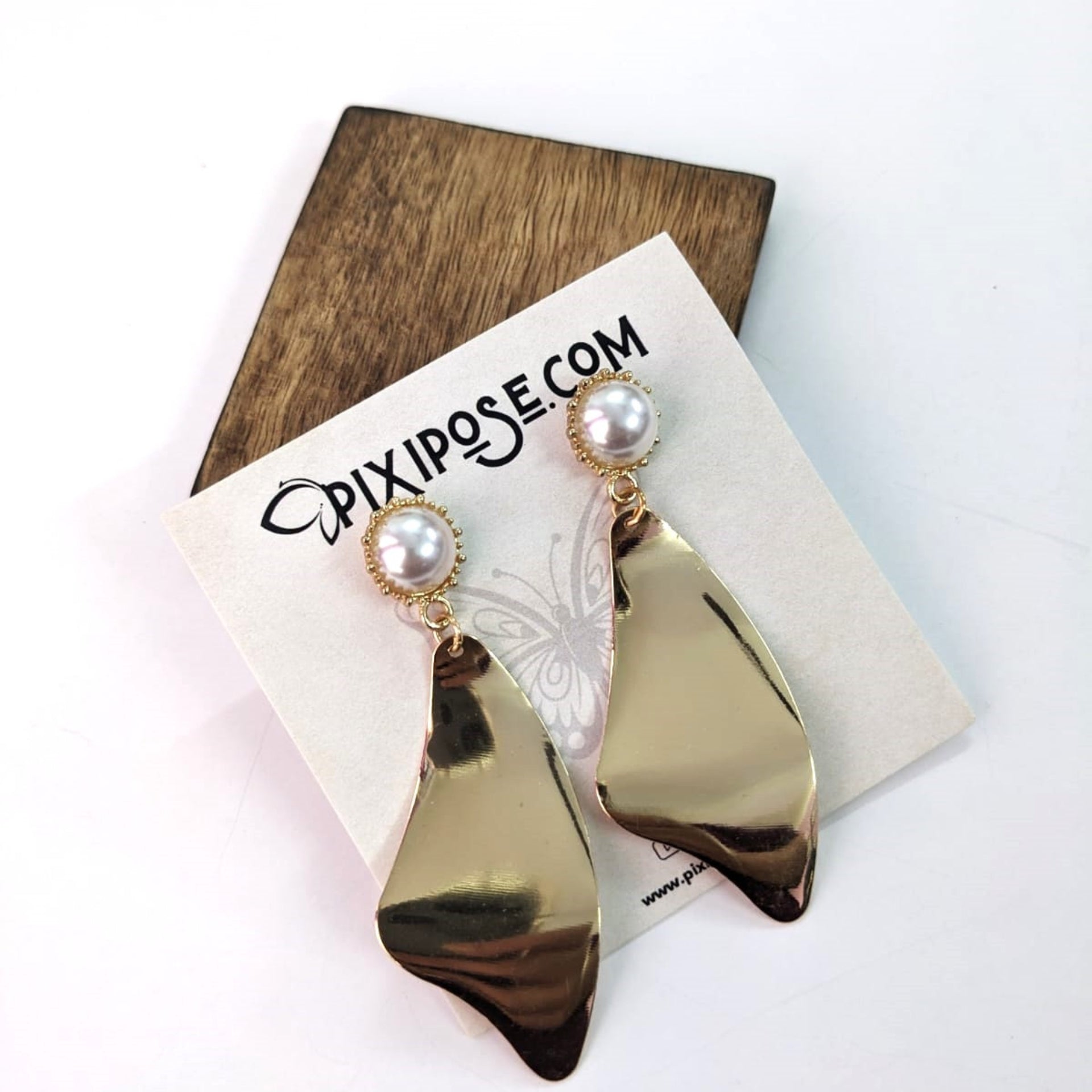 Golden Dangler Earrings