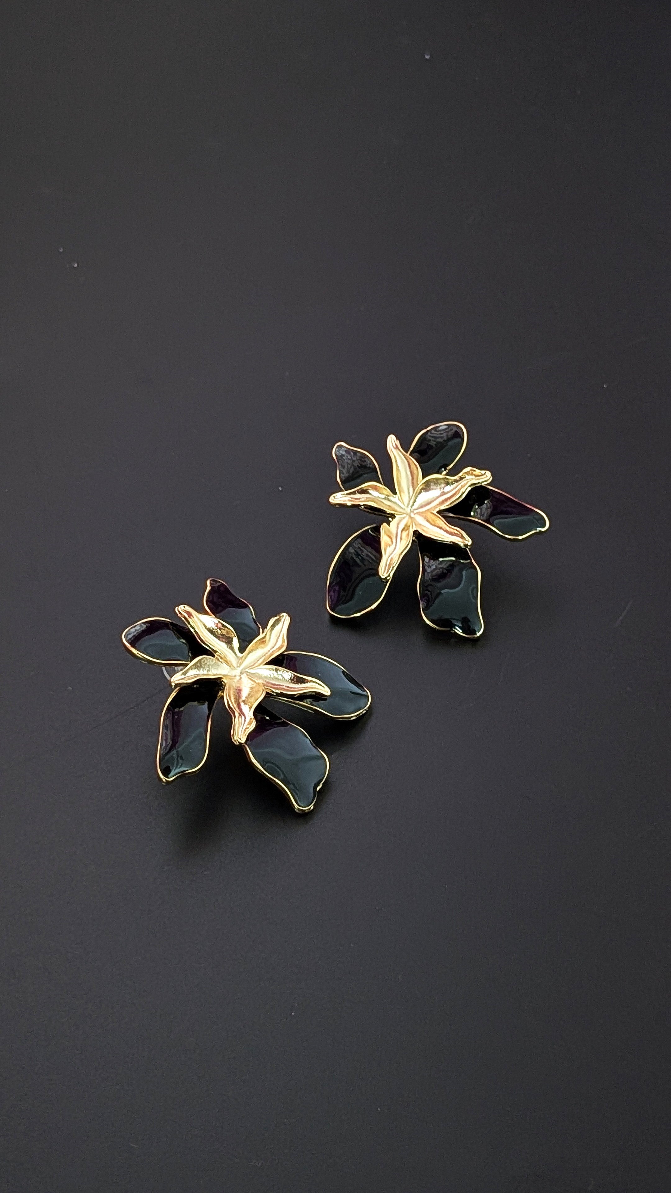 Black Orchid Enamel Flower Earrings – Elegant Floral Studs for Women