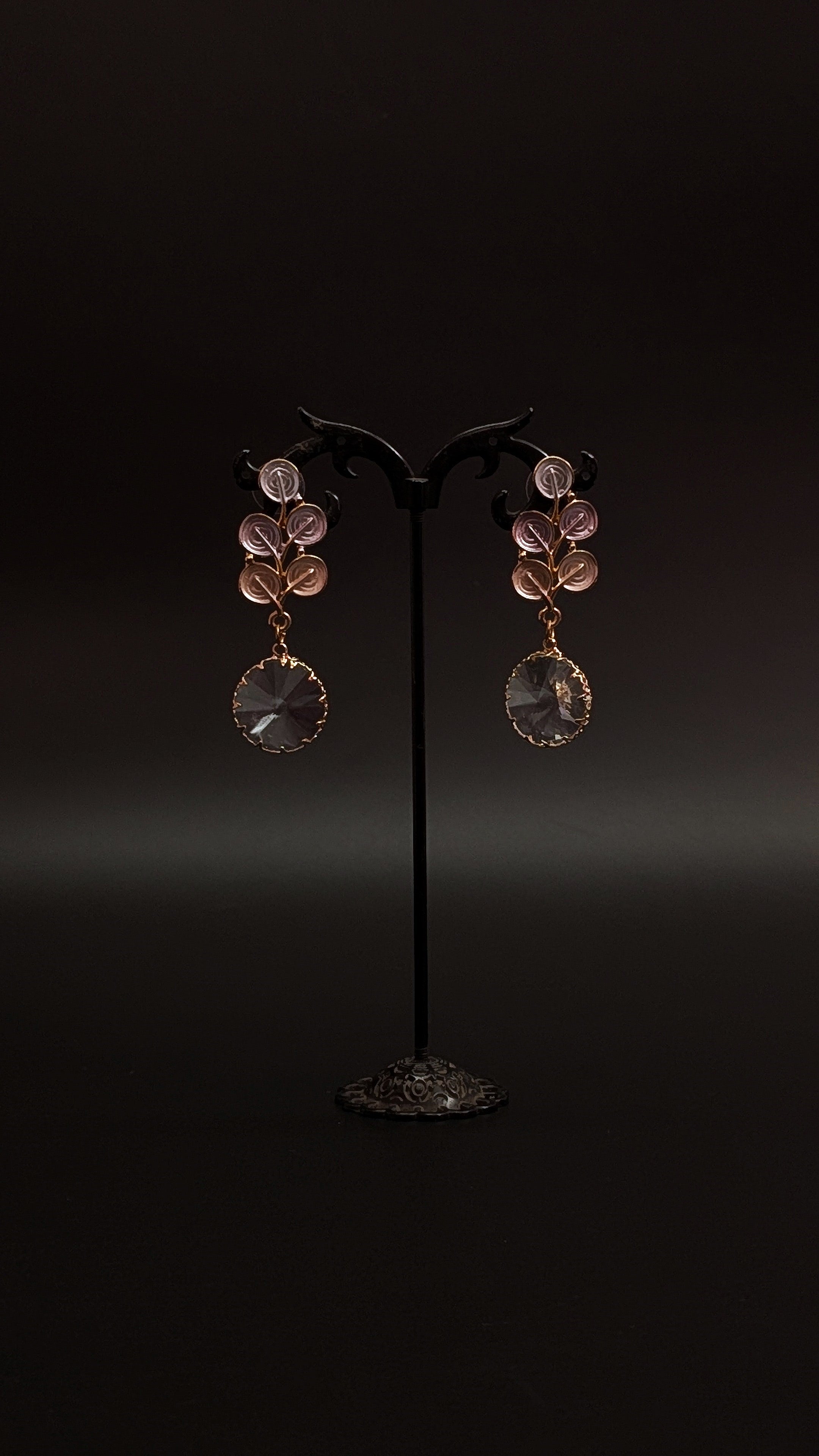 Elegant Leaf Crystal Drop Earrings – Pink & Grey