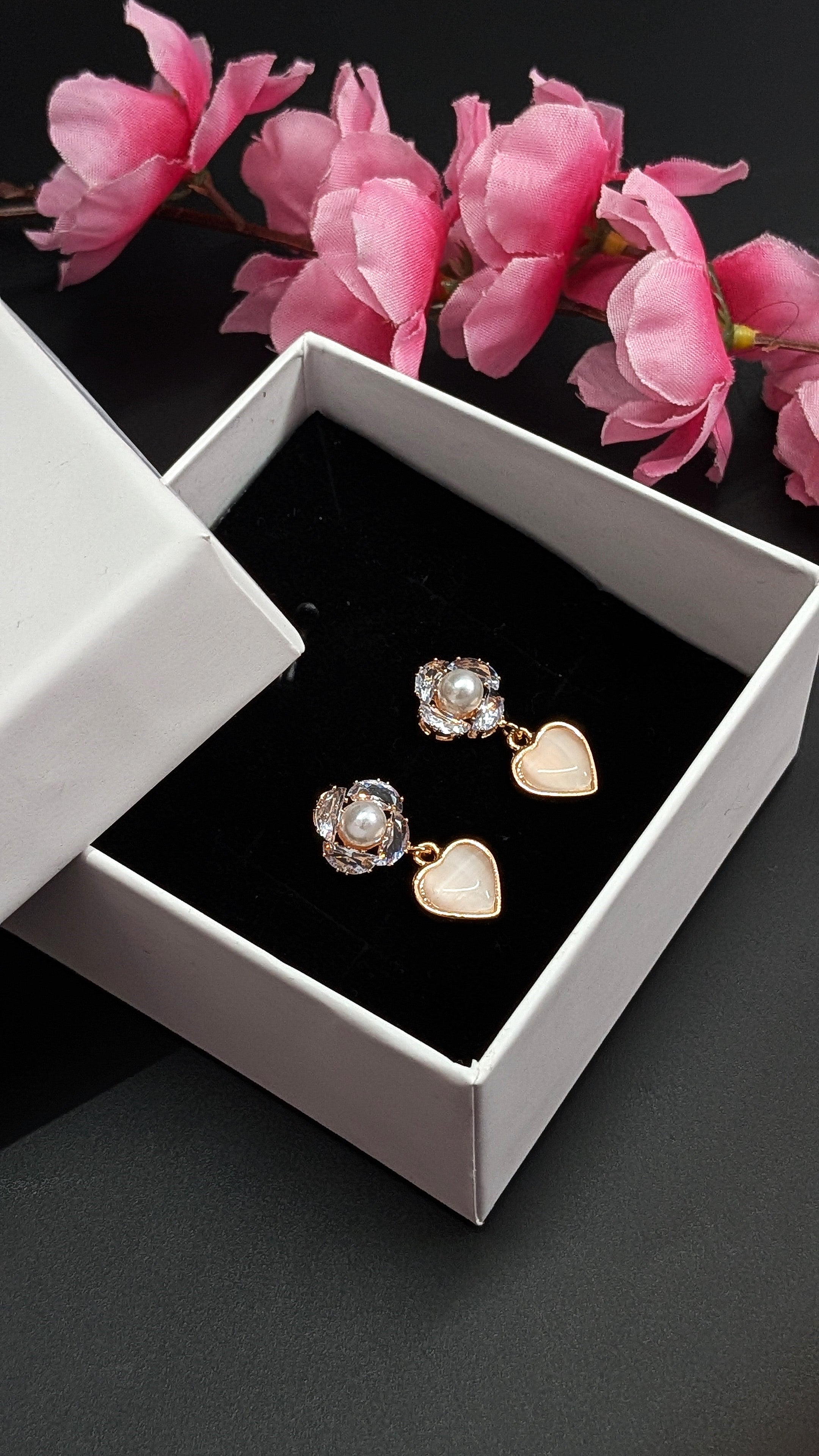 Pearl & Heart Drop Earrings – Rose Gold Romantic Jewelry