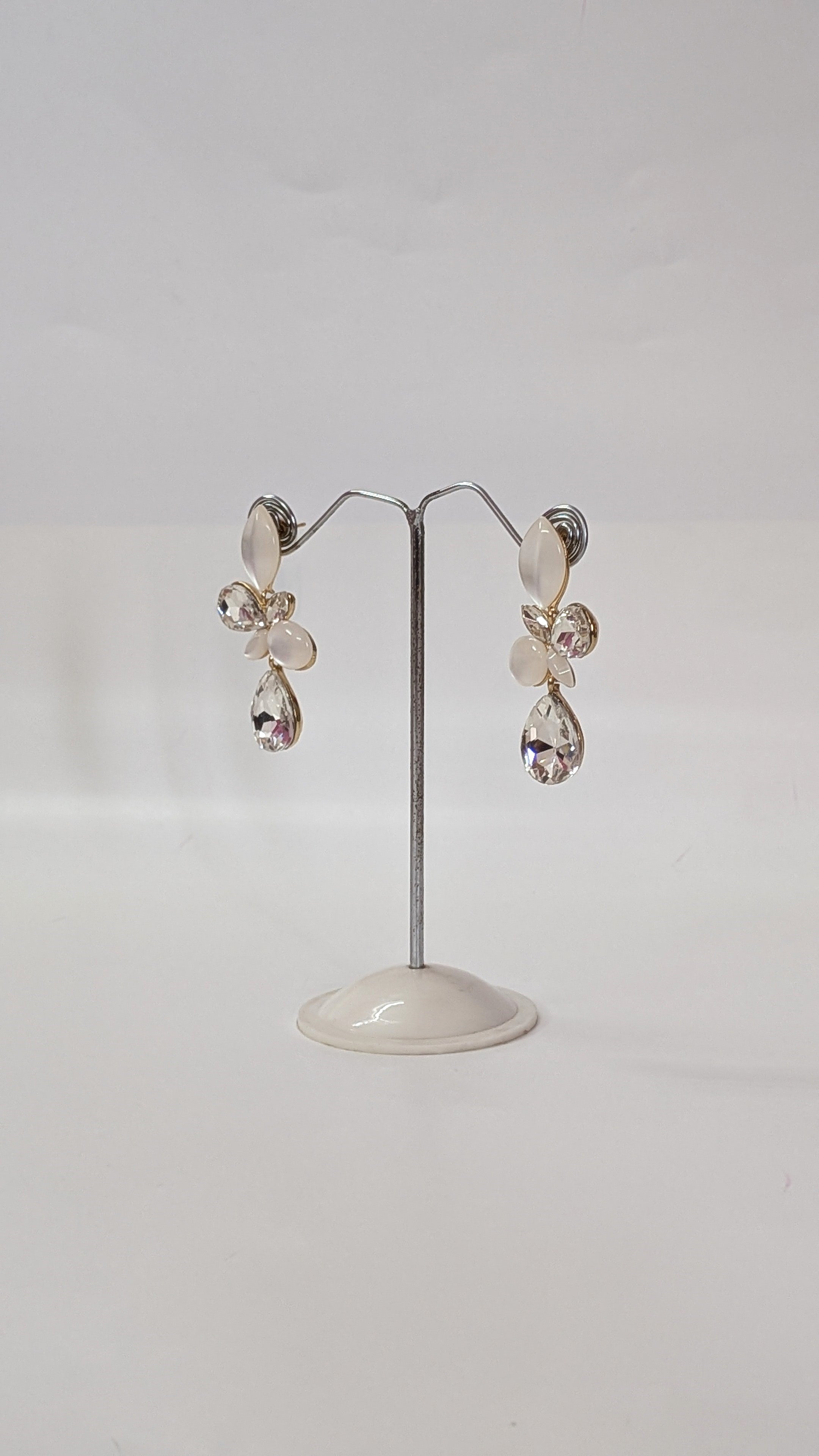Champagne Crystal Floral Elegant Drop Design Dangler Earrings