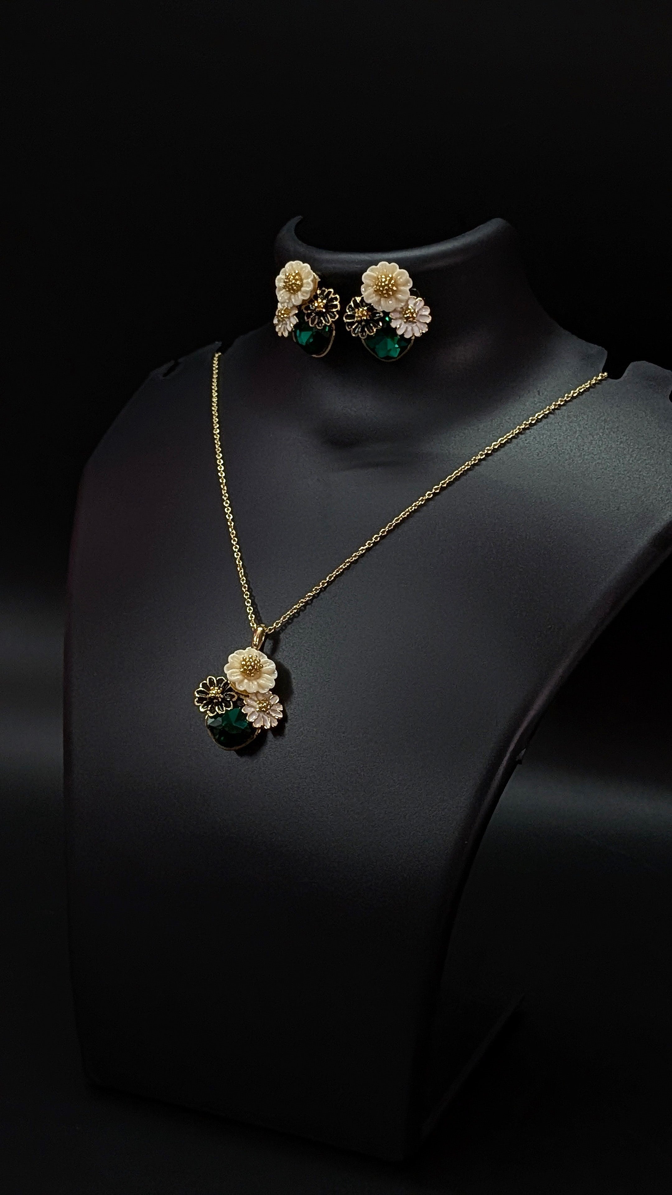 Green Rose Floral Jewelry Set for Women