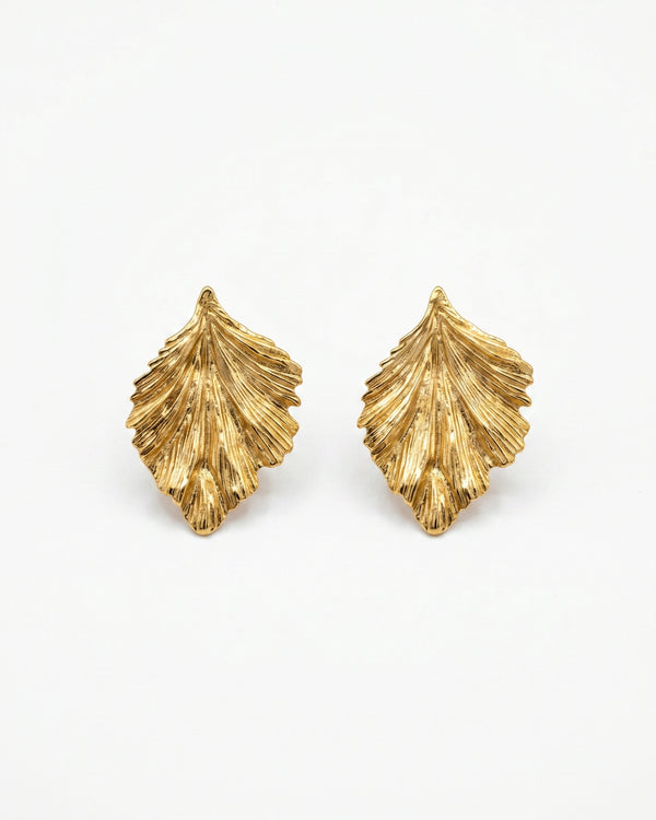 Golden Leaf Stud Earrings – Elegant Nature-Inspired Jewelry