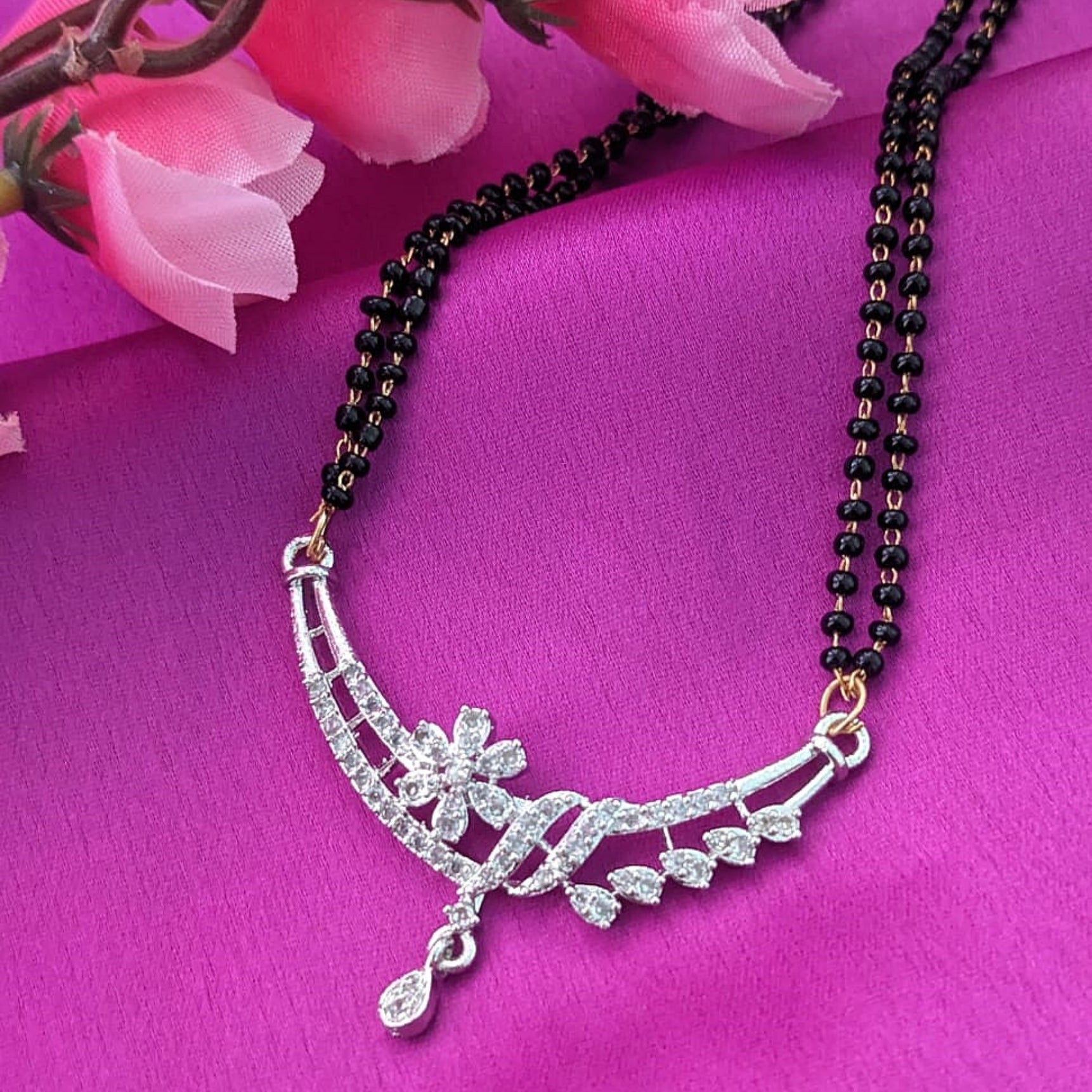 Blossom Vine AD Mangal Sutra