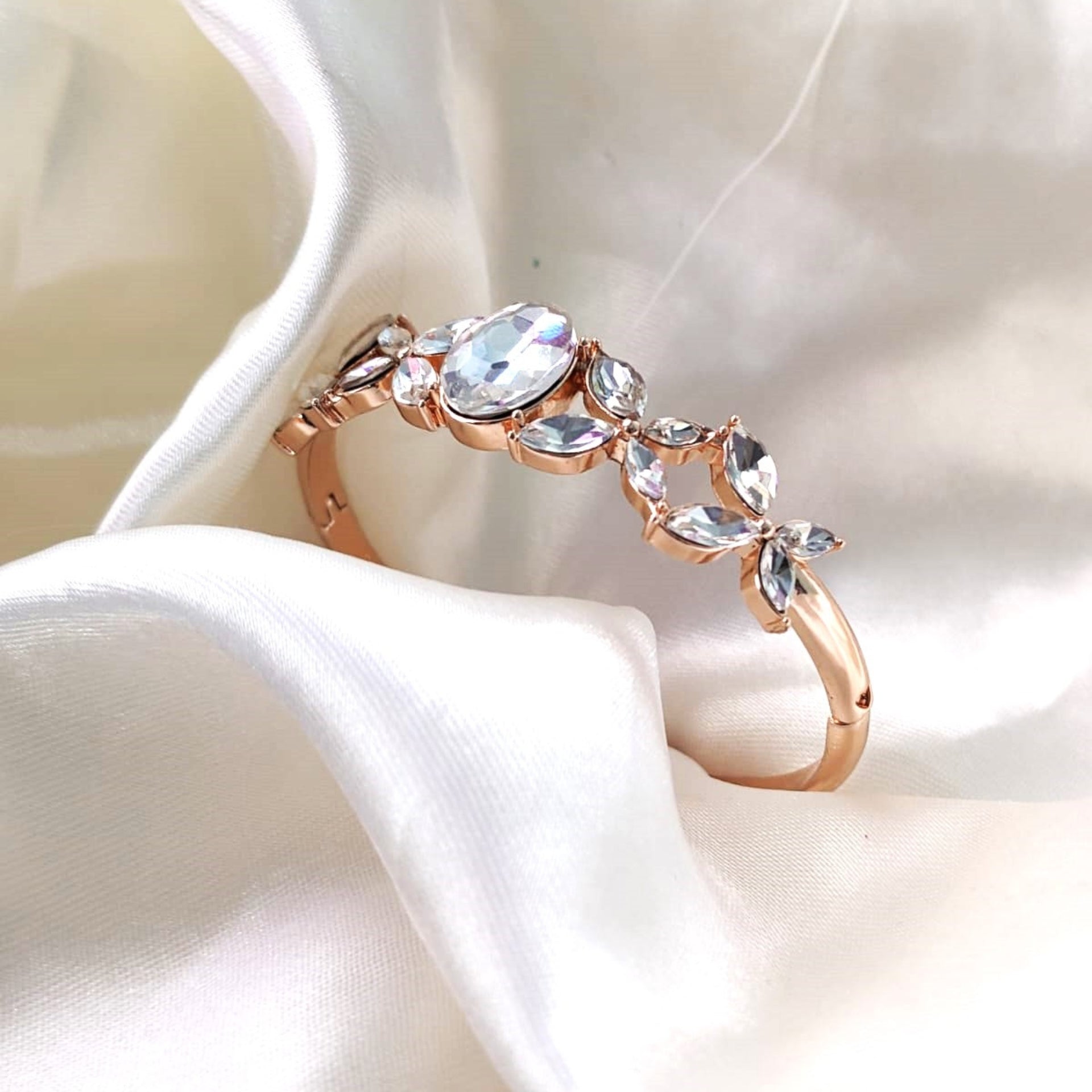 Big Diamond Flower Bracelet