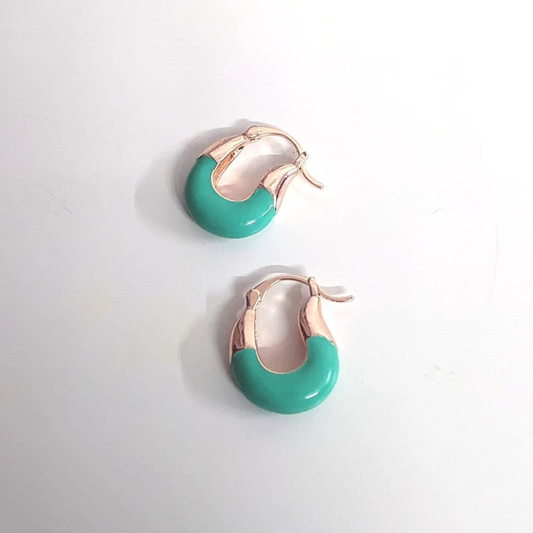 Emerald Glow Beaded Hoop Earrings – Green Enamel Chunky Hoops for Women