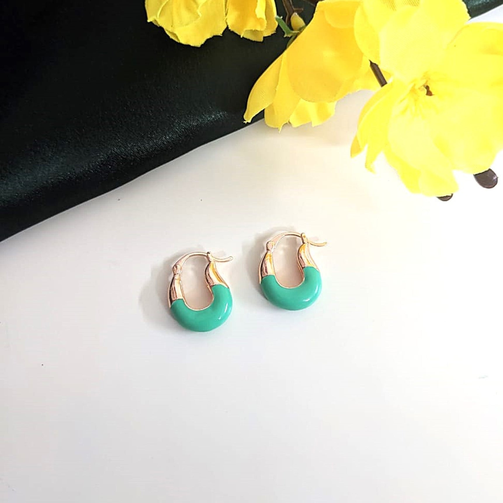 Emerald Glow Beaded Hoop Earrings – Green Enamel Chunky Hoops for Women