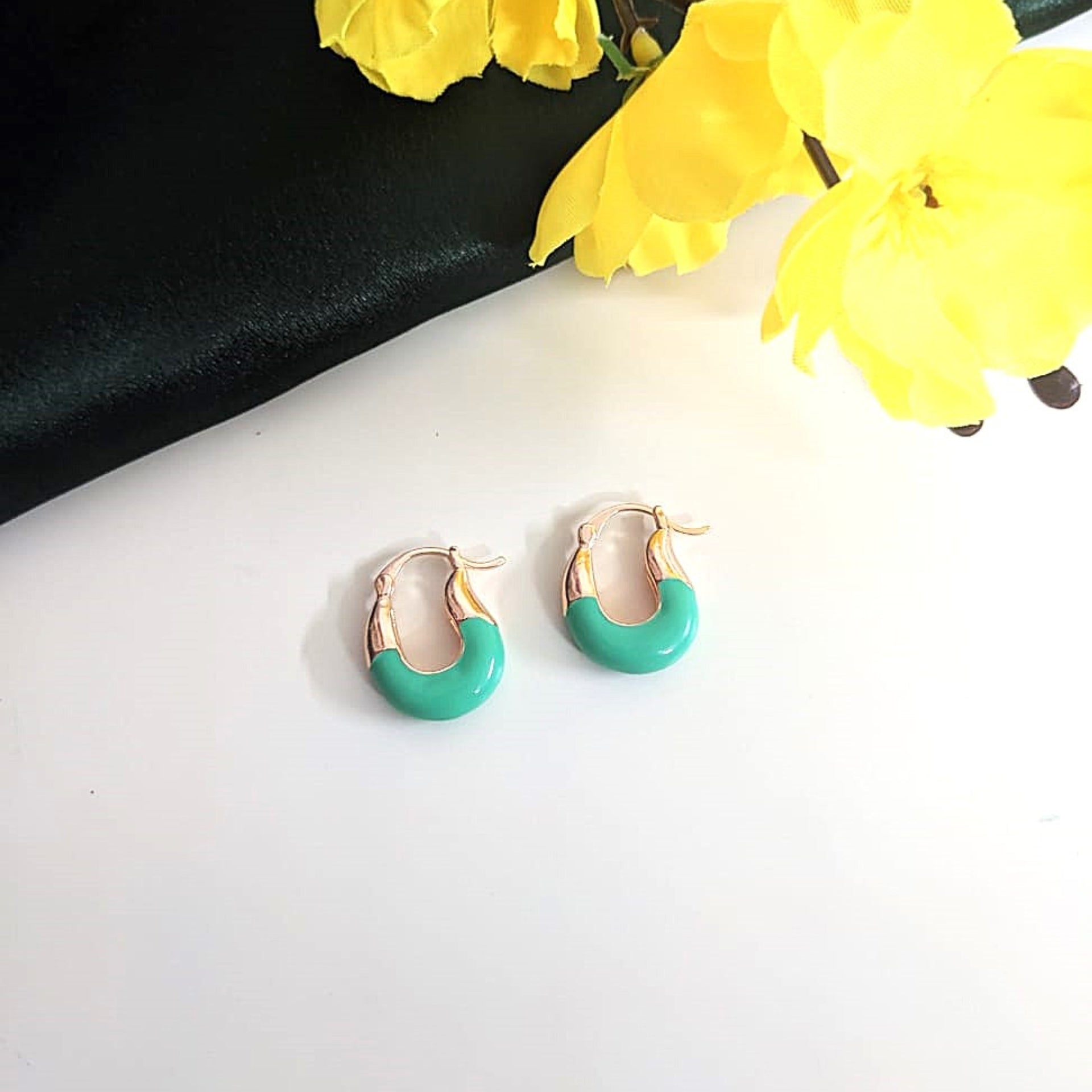 Emerald Glow Beaded Hoop Earrings – Green Enamel Chunky Hoops for Women