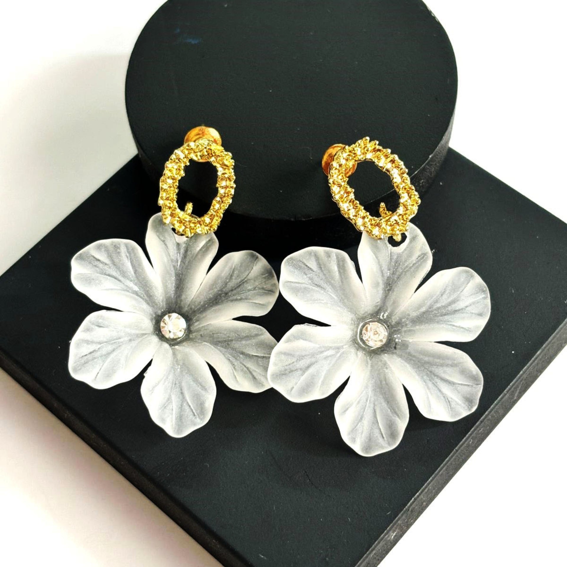 Snow White Flower Ear Drops