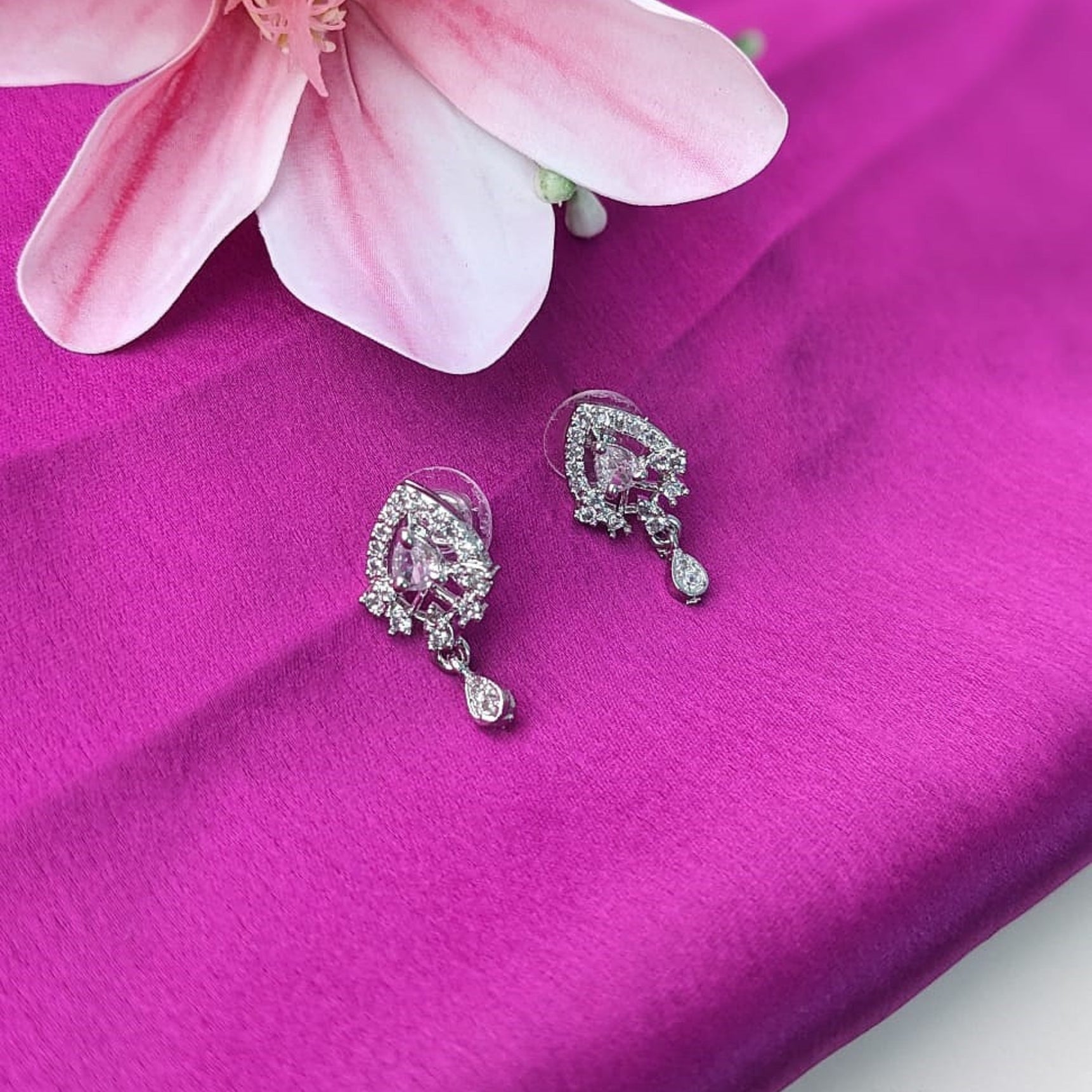 Regal Crown AD Mangal Sutra