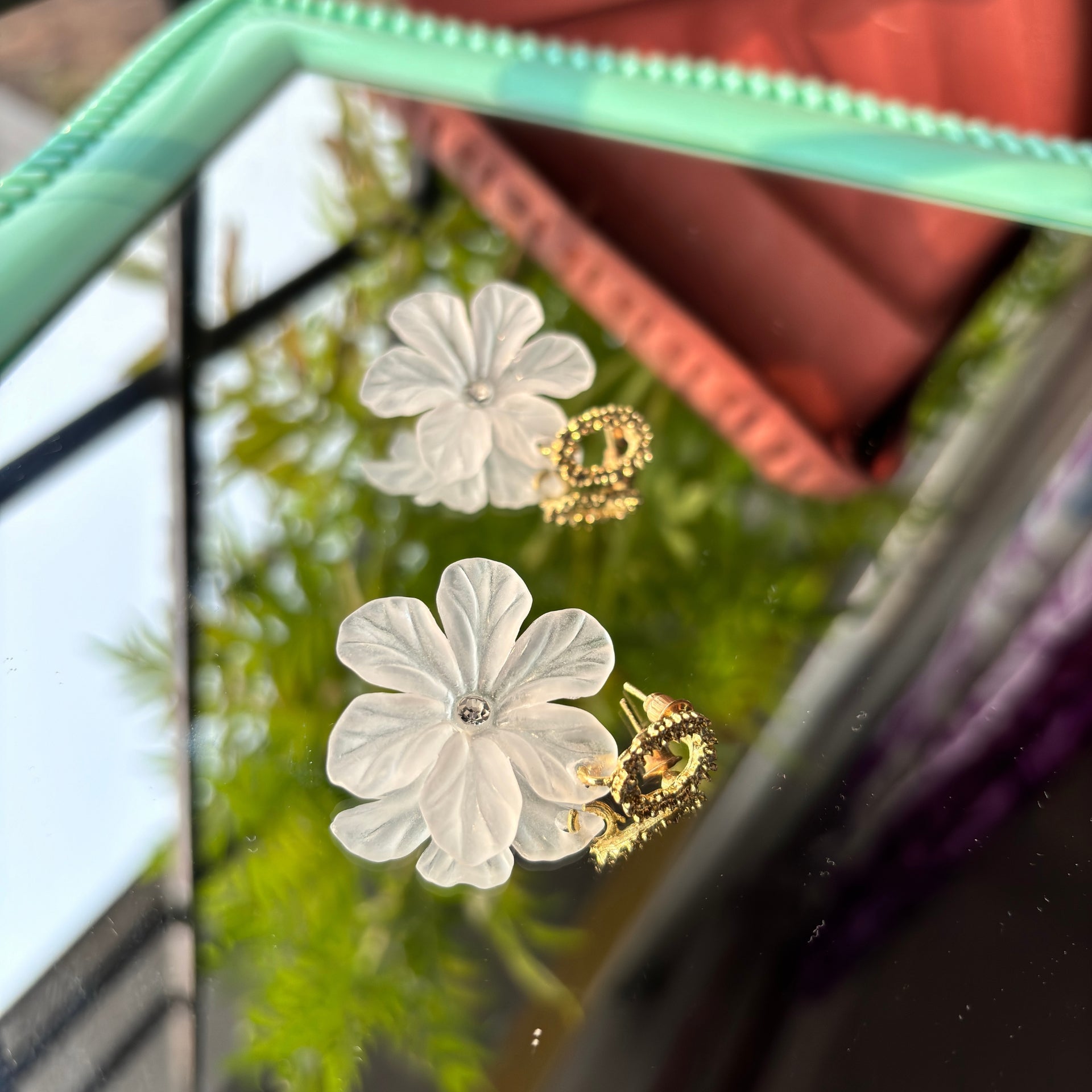 Snow White Flower Ear Drops