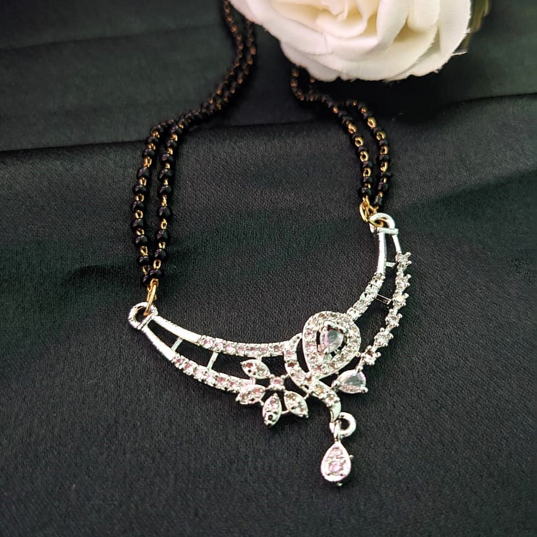 Luminary Leaf AD Mangalsutra