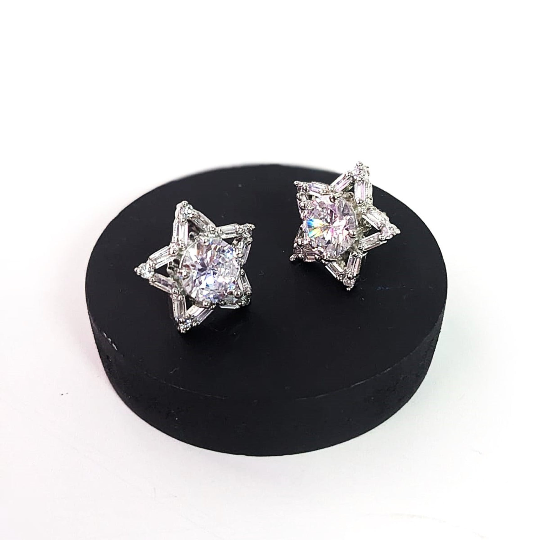 AD Shining Star Studs