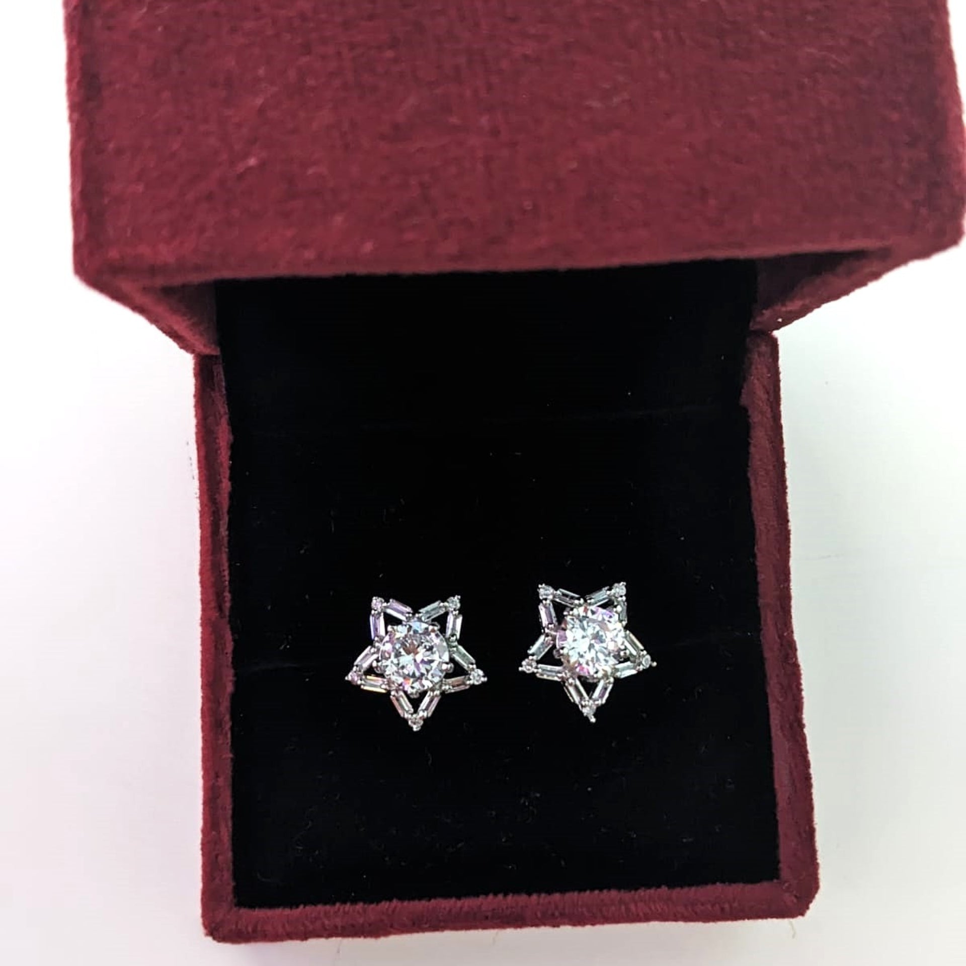 AD Shining Star Studs