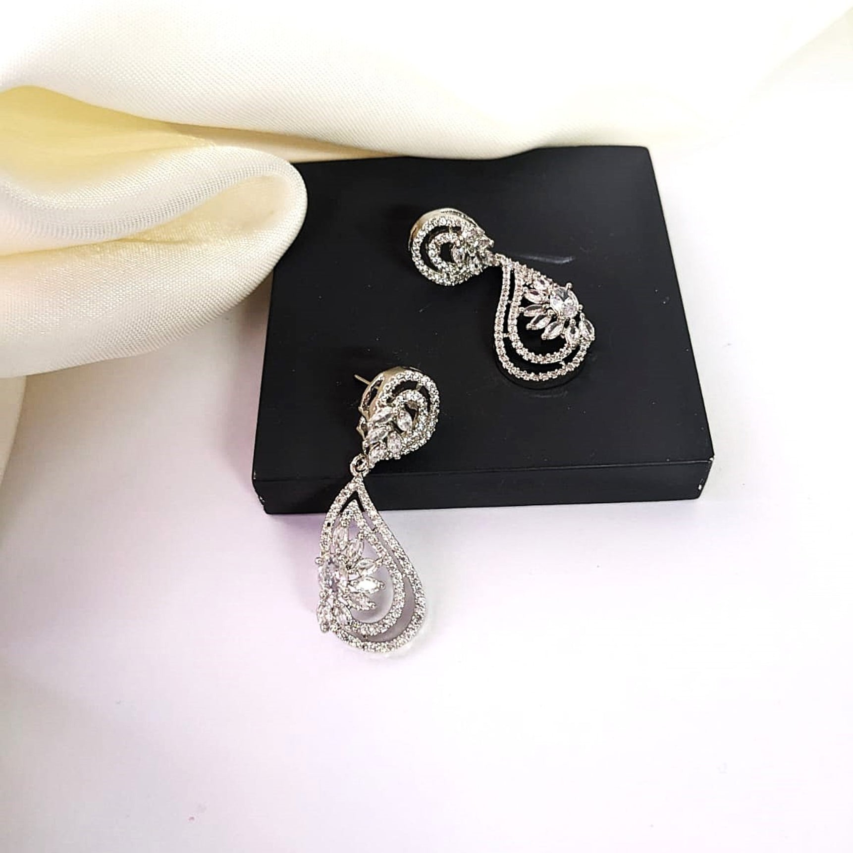 Elegant White AD Floral Earrings