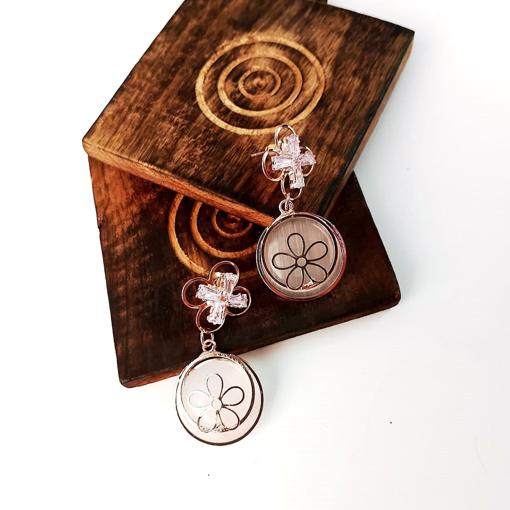 Monalisa Rosegold Flower Circle Earrings