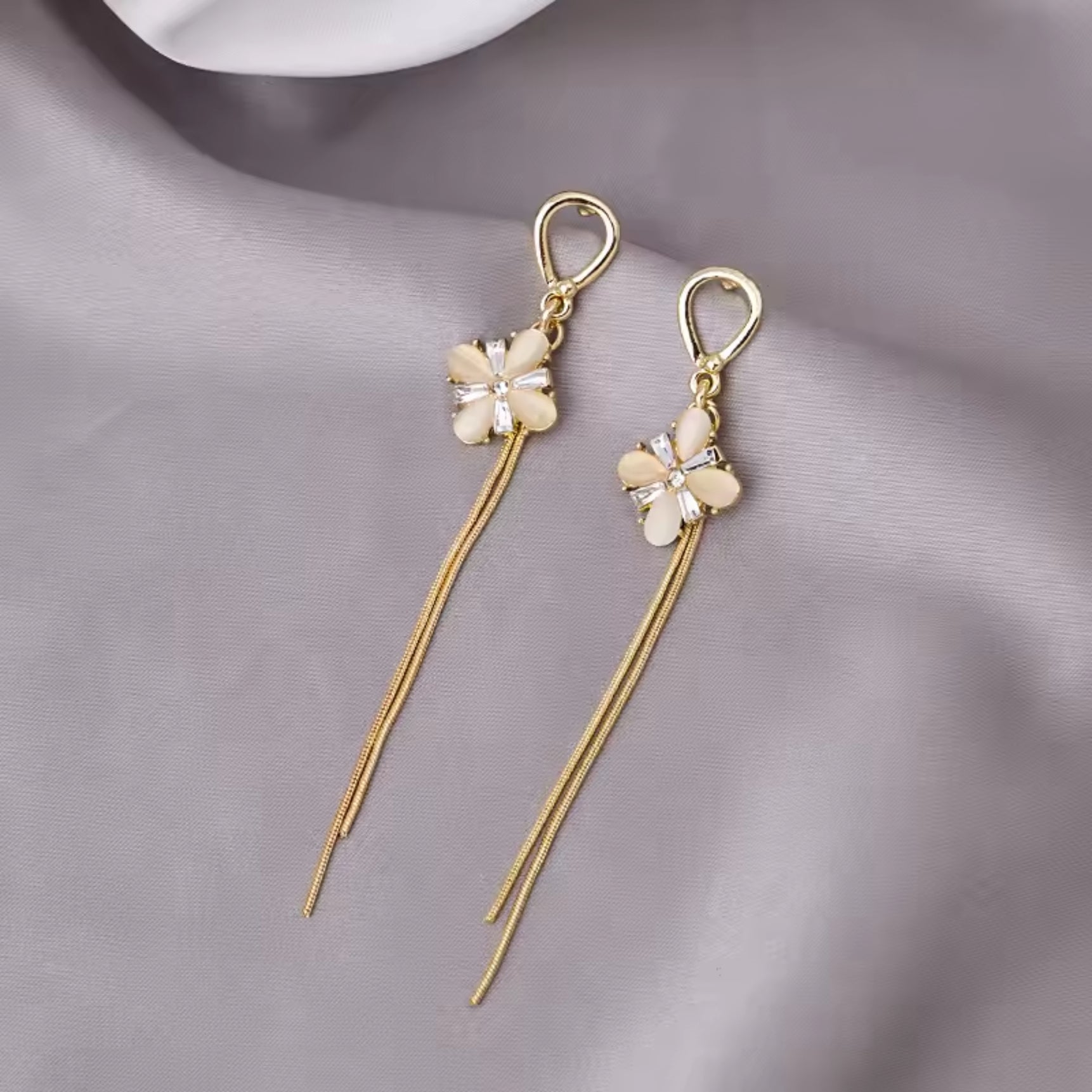 Floral Chain Drop Earrings