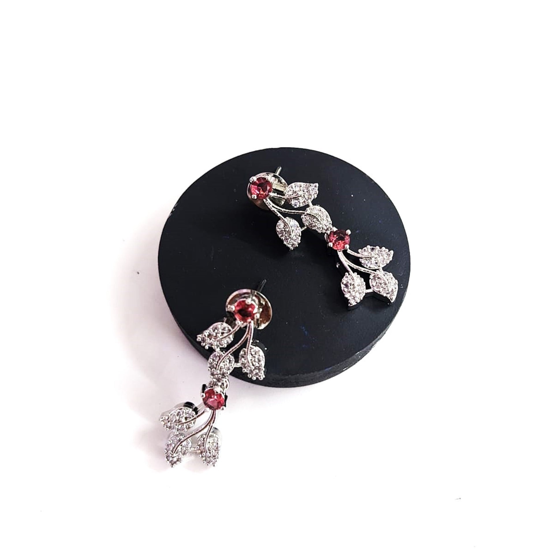 Radiant Leafy AD Necklace Set