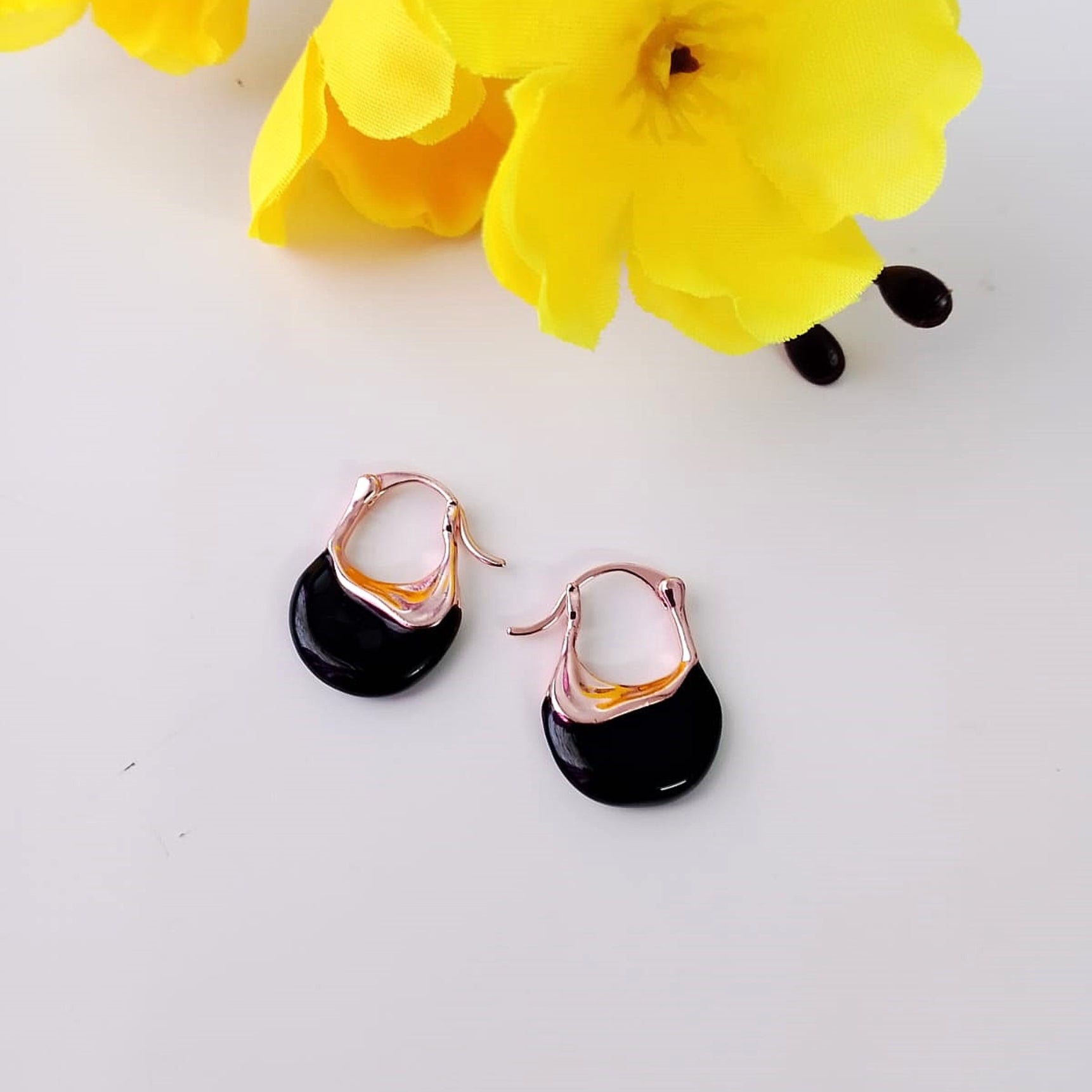 Midnight Elegance Hoop Earrings – Black & Silver Chunky Hoops for Women