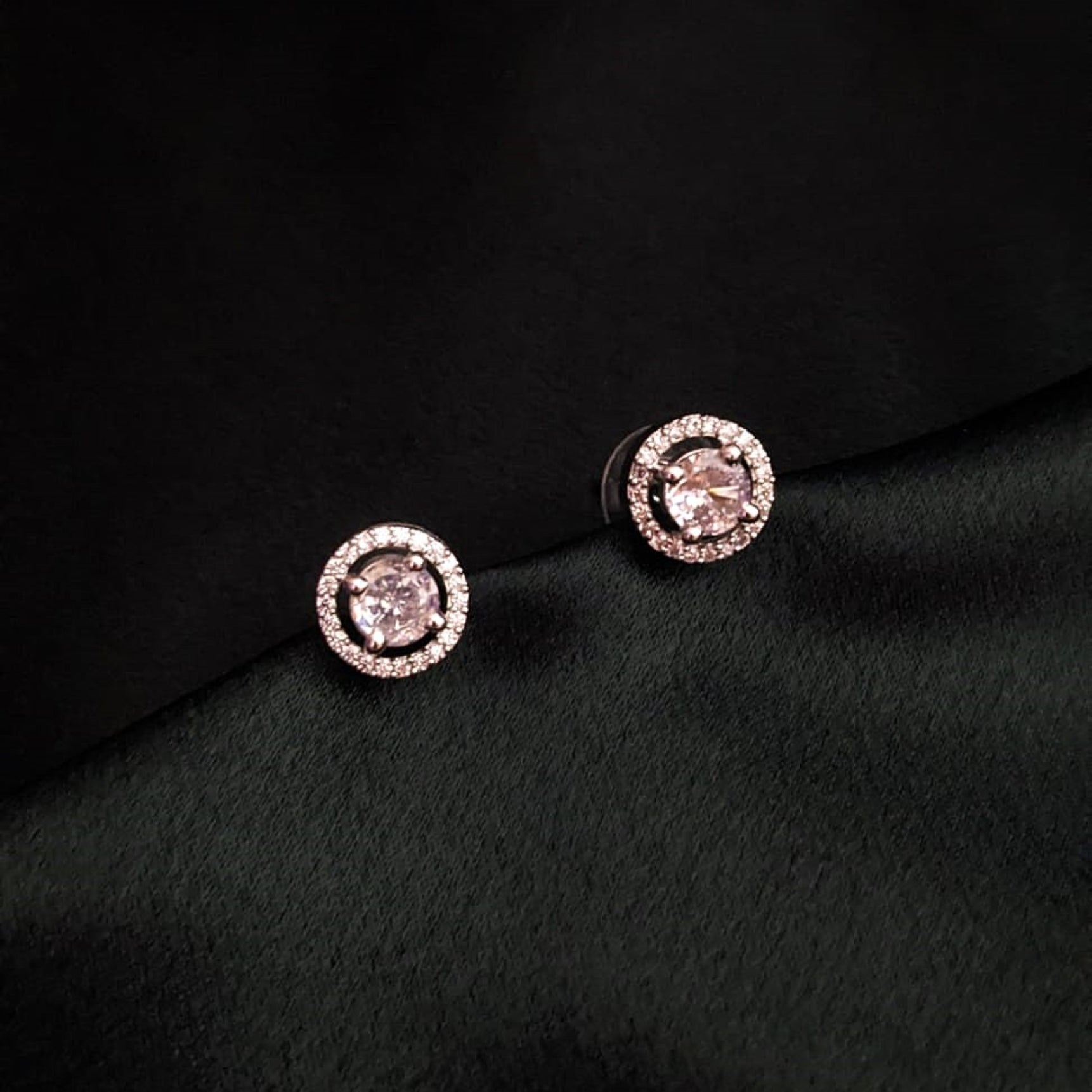 Luminous Circle AD Studs