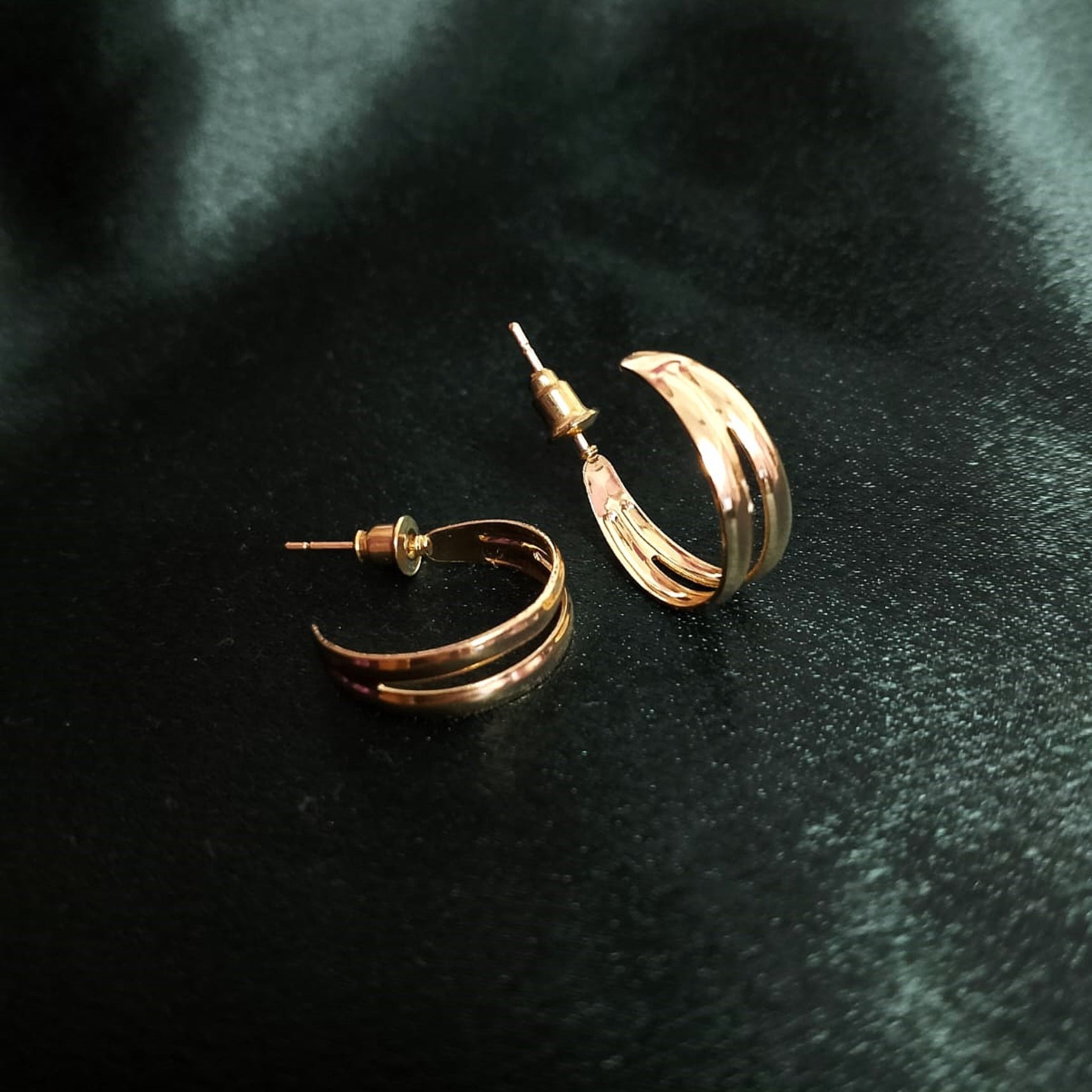 Twin Radiance Golden Hoops