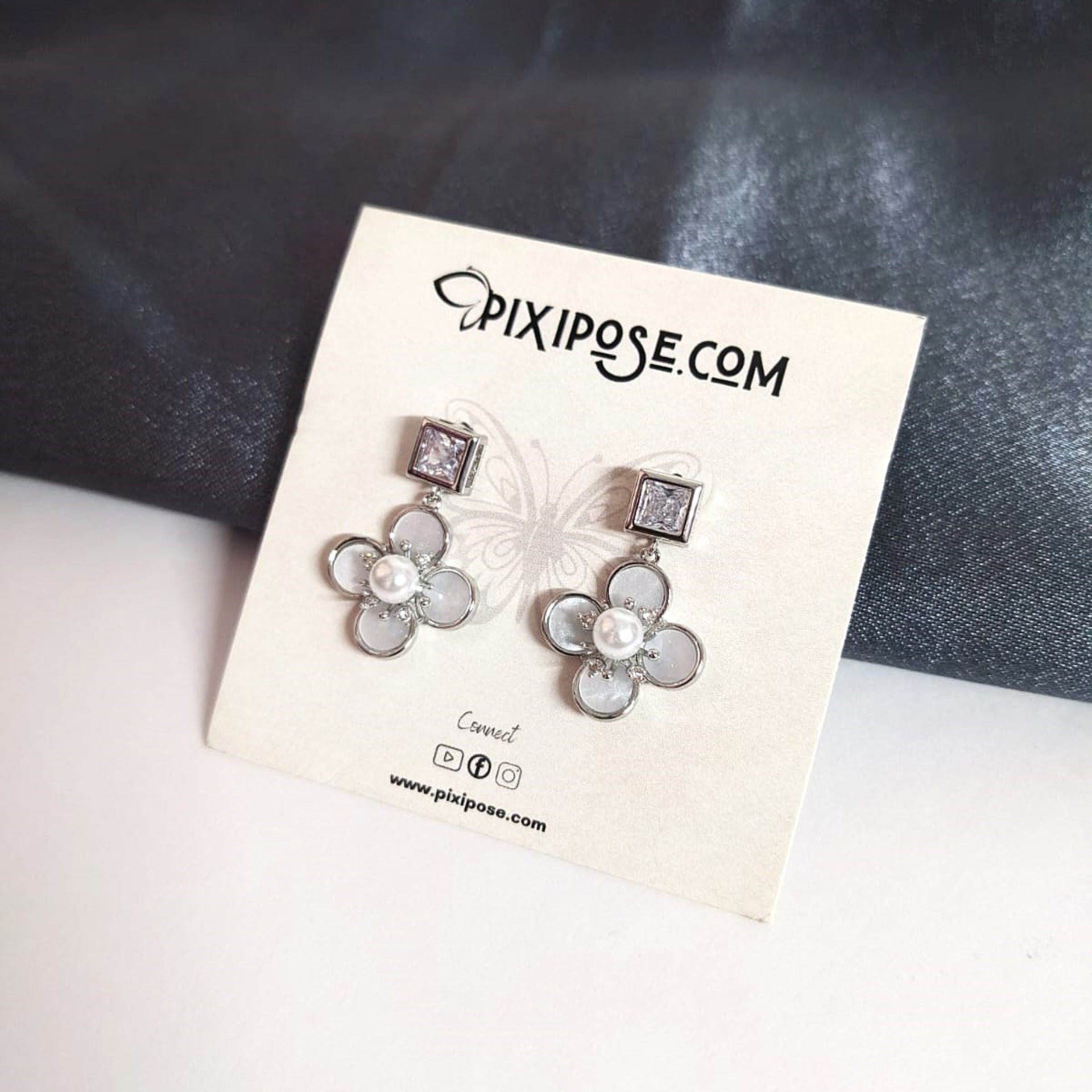 Monalisa Floral Stud Earrings