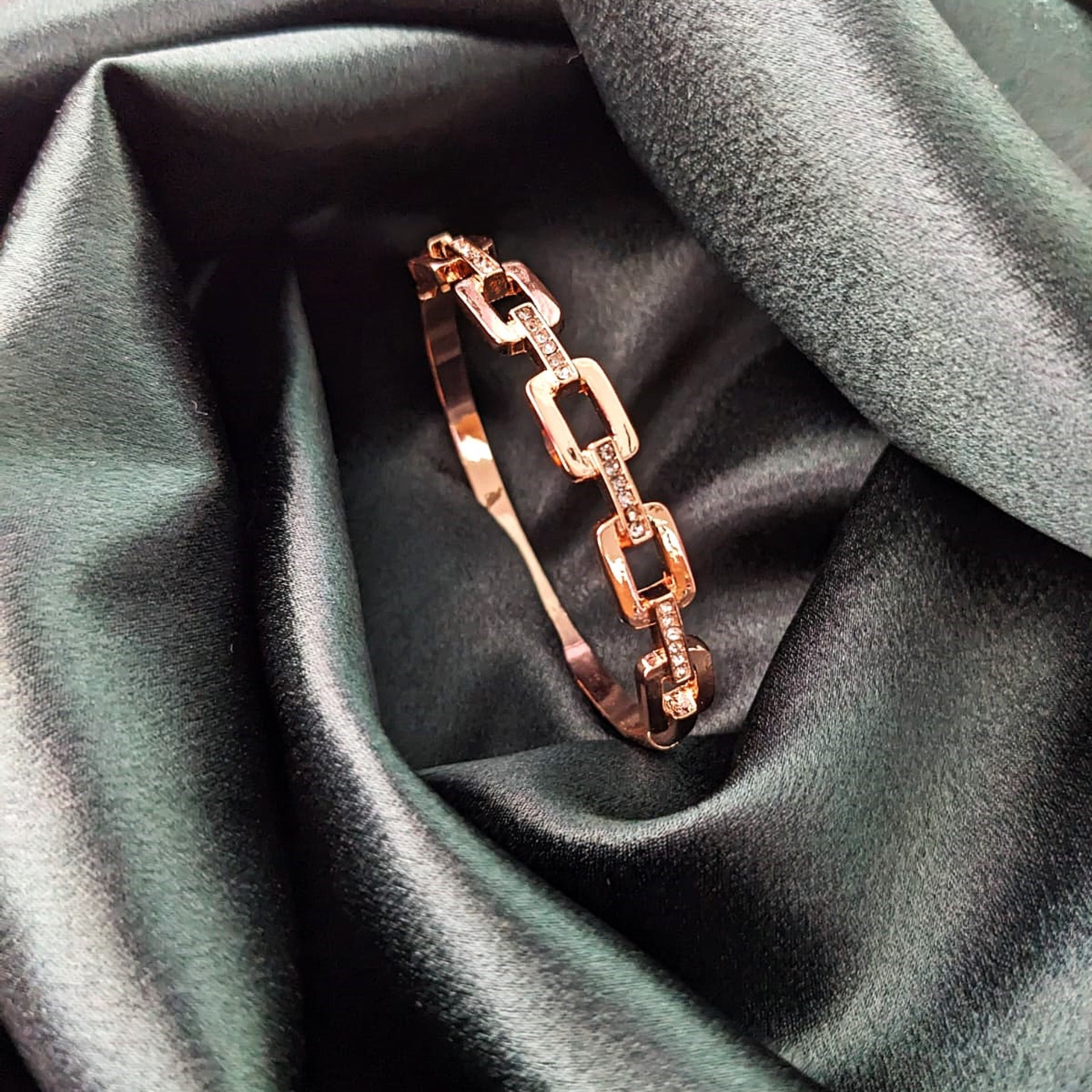 Elegant Rosegold Square Bracelet