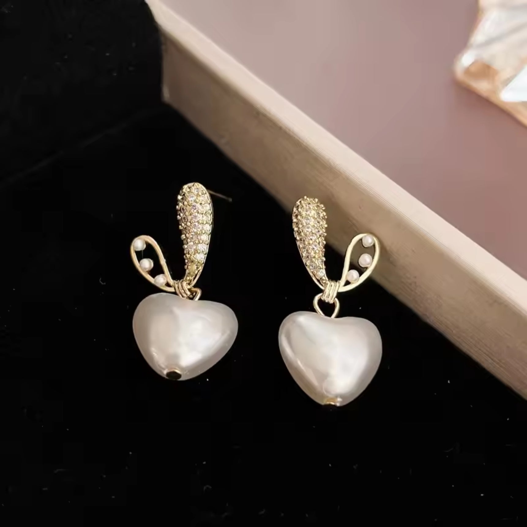 Pearl Heart studs Earrings