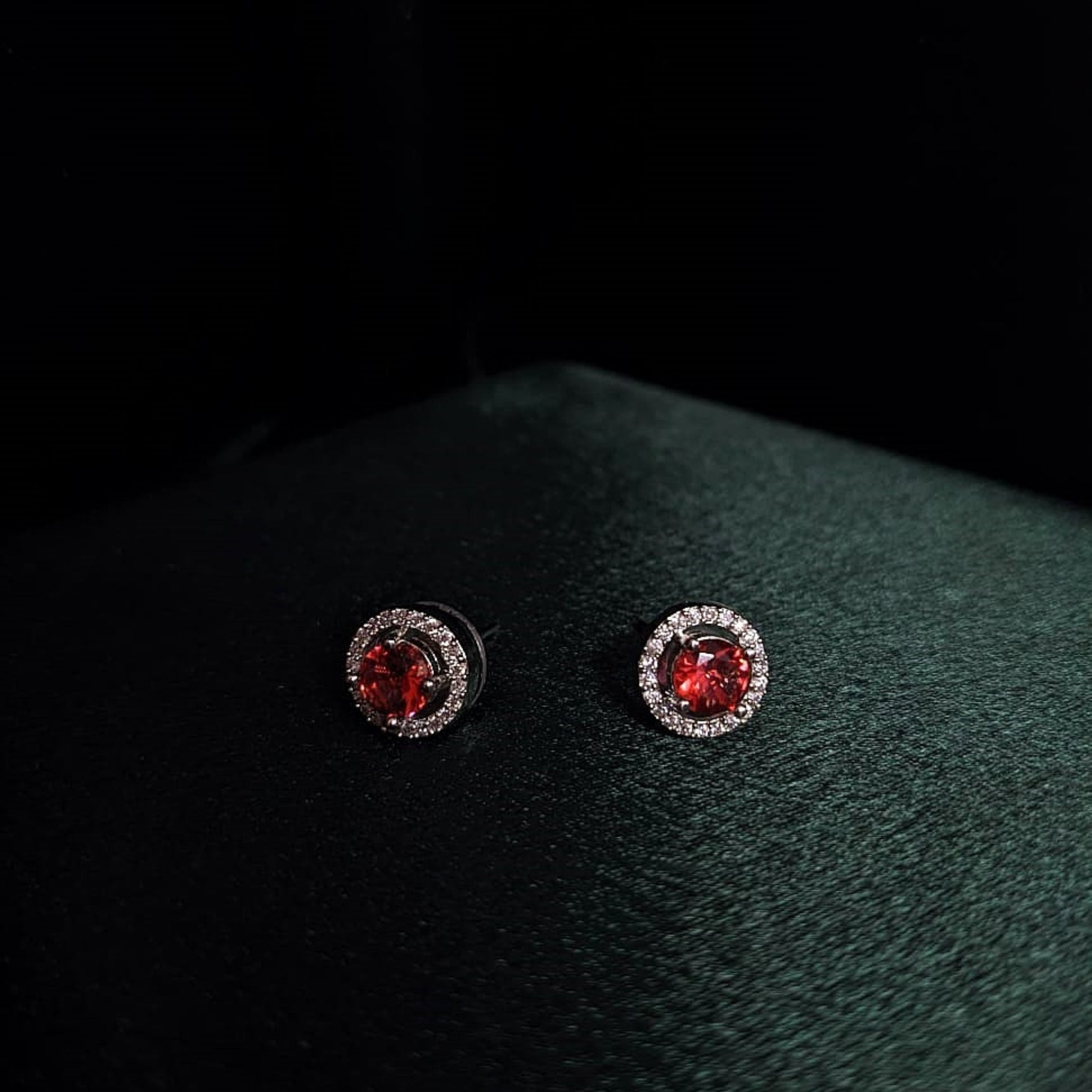 Radiant AD Halo Studs