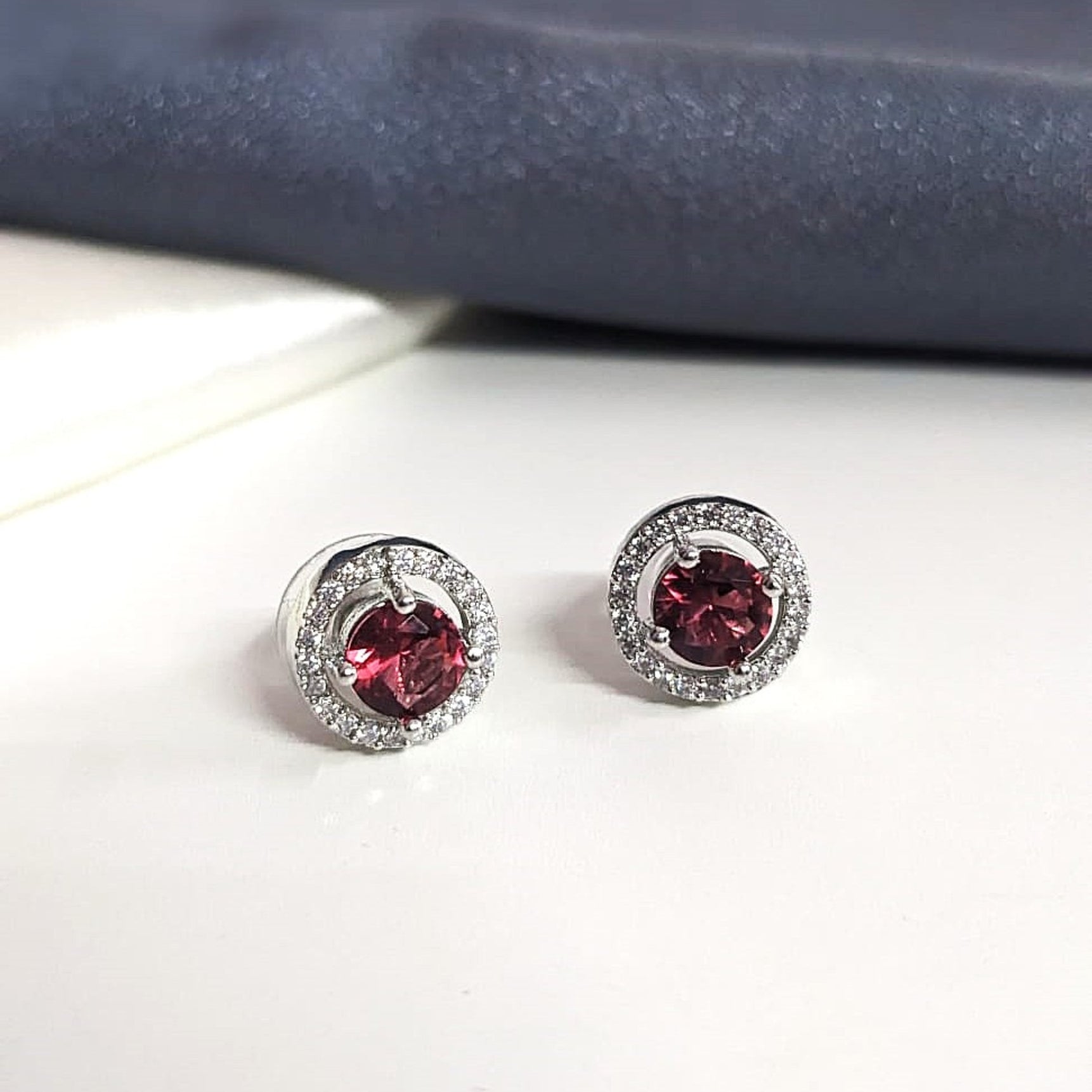 Radiant AD Halo Studs