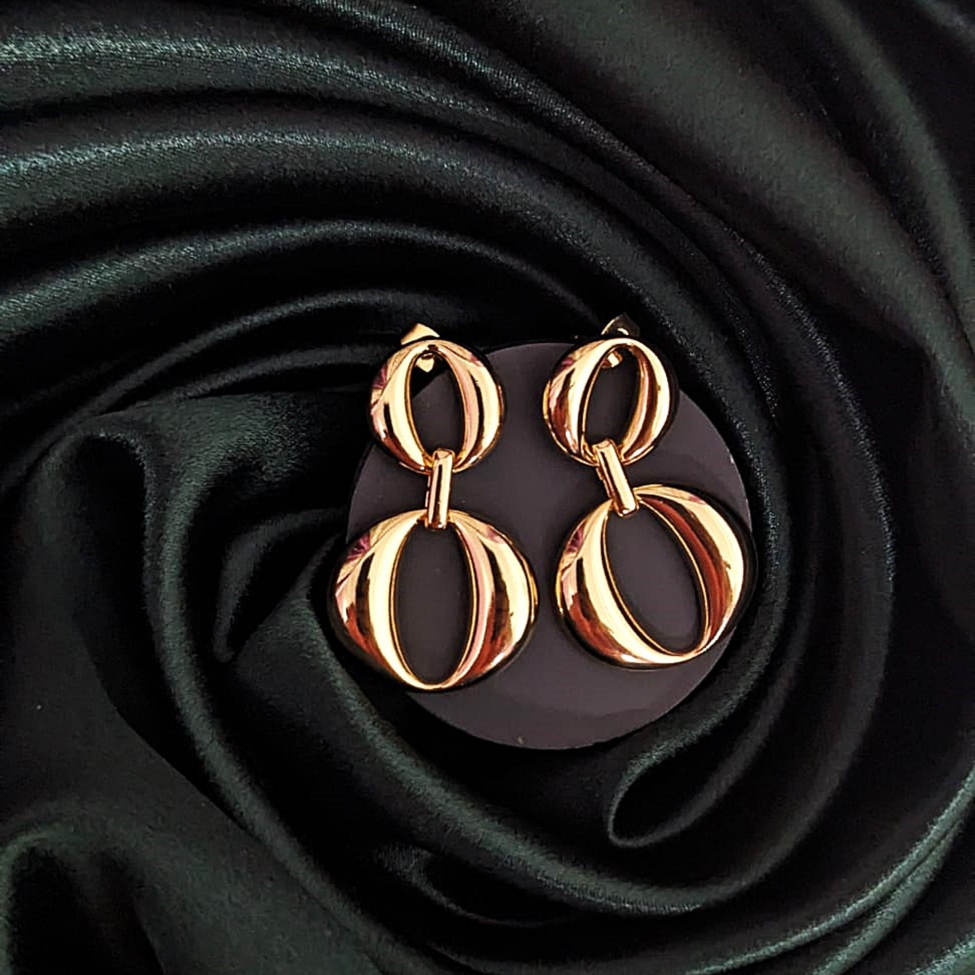 Eternal Elegance Golden Eight Earrings