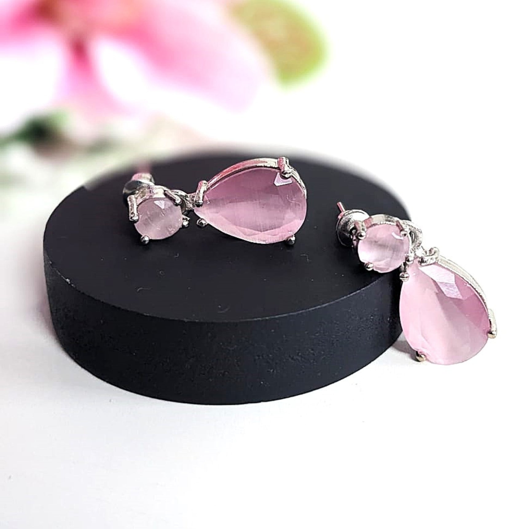 Sparkling Pink AD Water Droplets Earrings