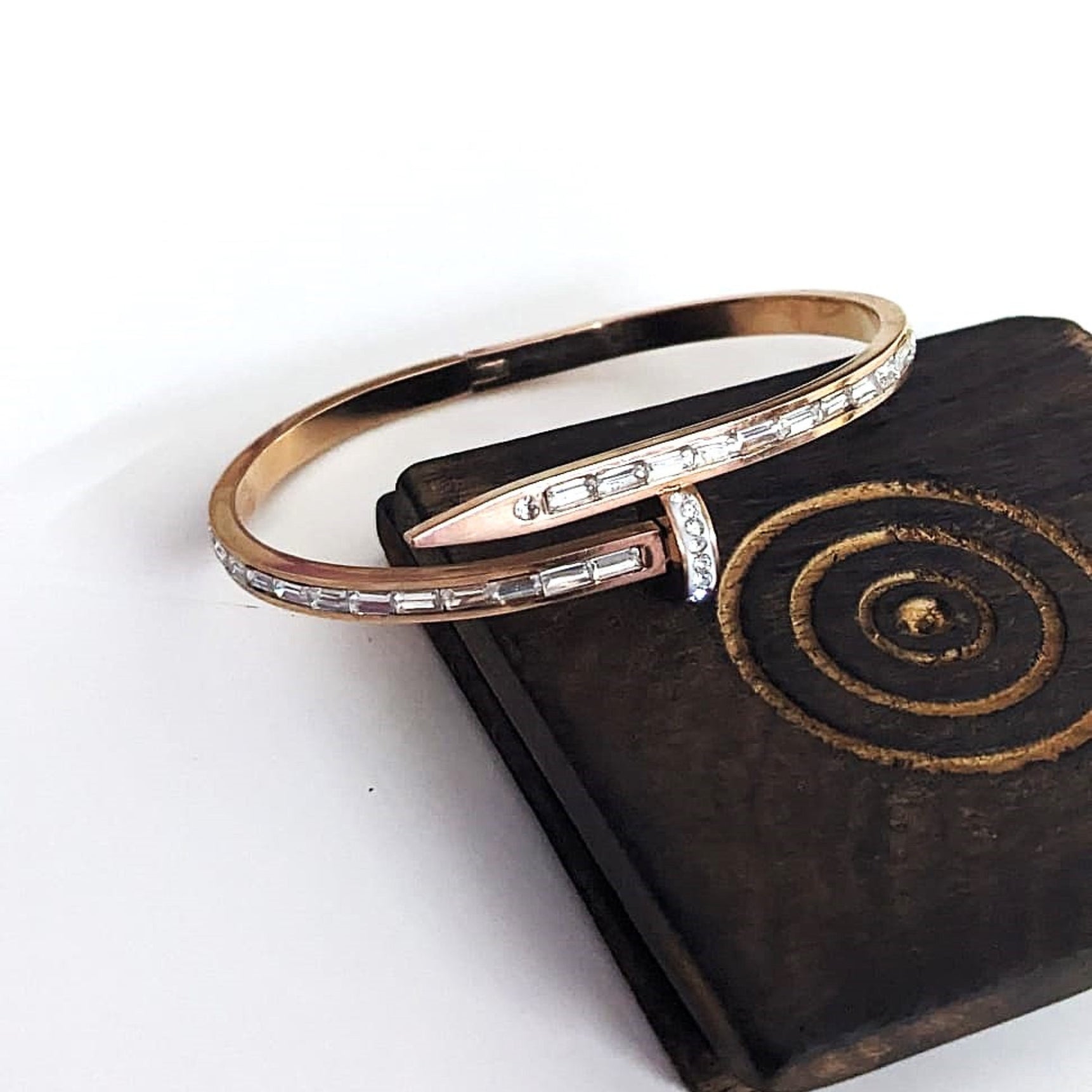 Golden Diamond Nail Design Bracelet