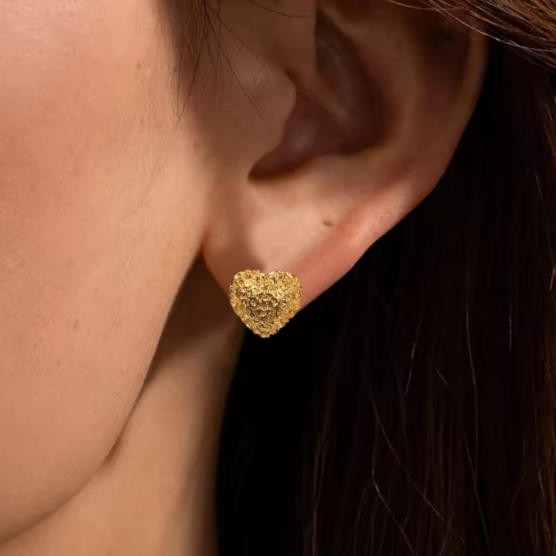 Elegant Claw Pave Sparkling Heart Stud Earrings