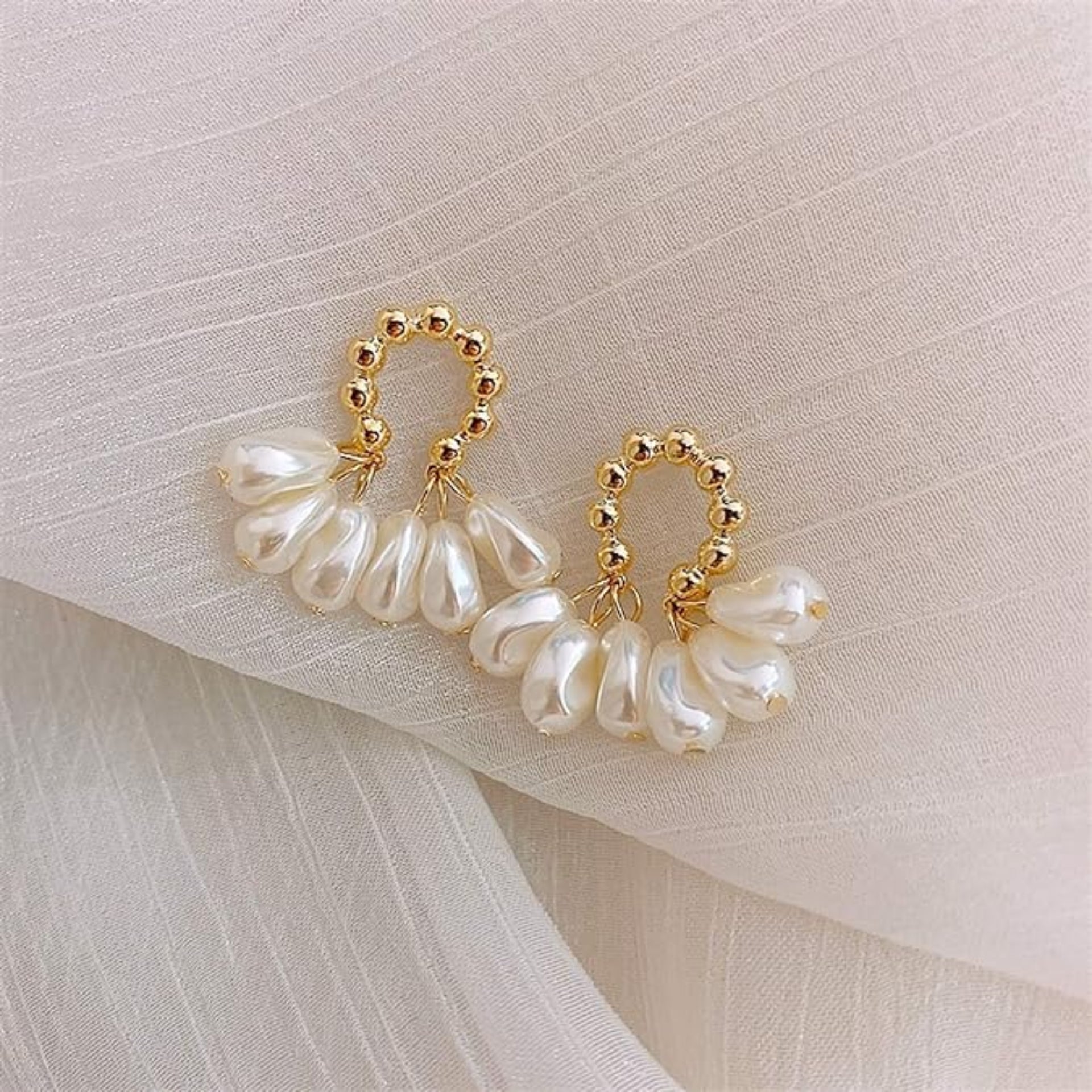 Pearl Arch Studs Earrings