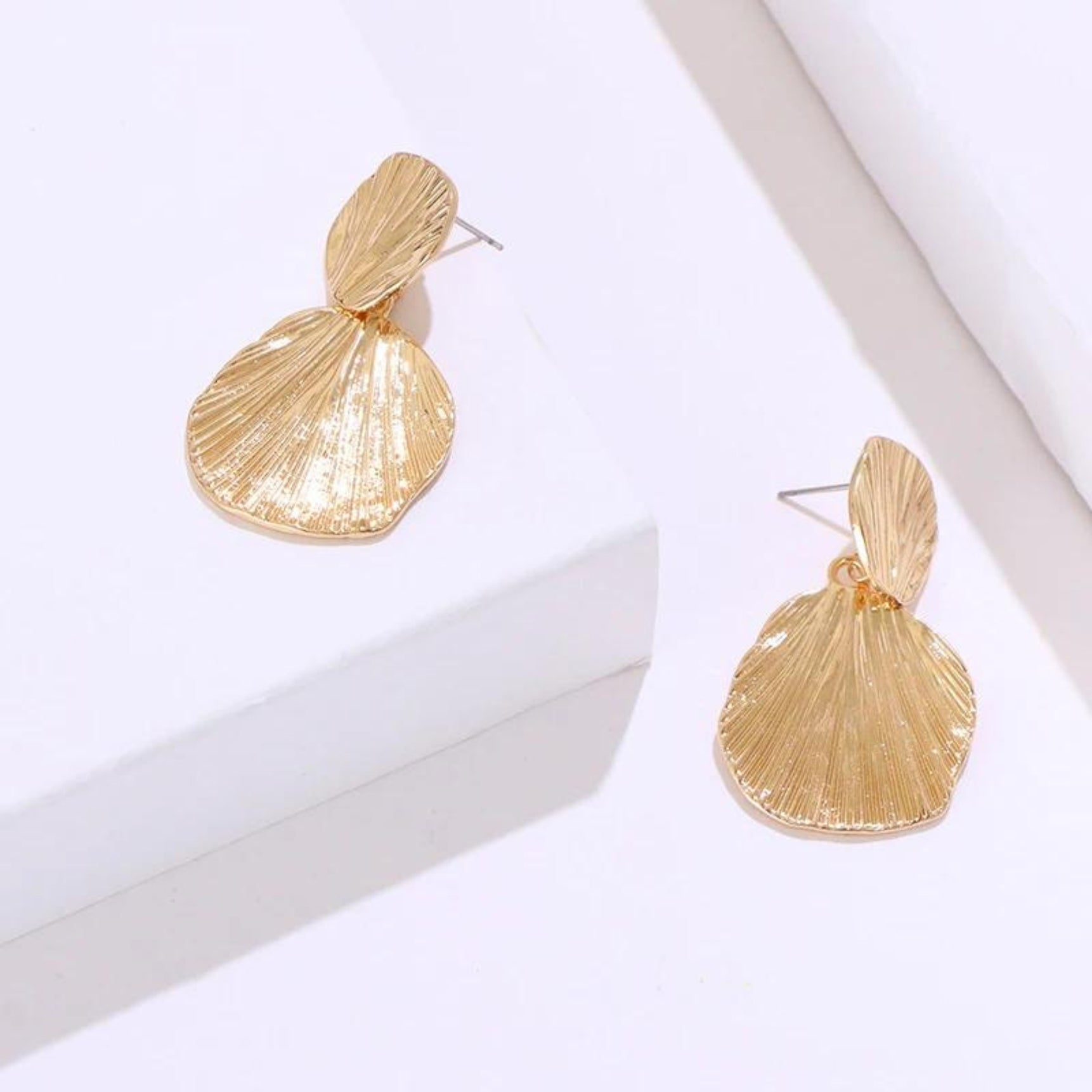 Golden Plated Shell Design Earrings