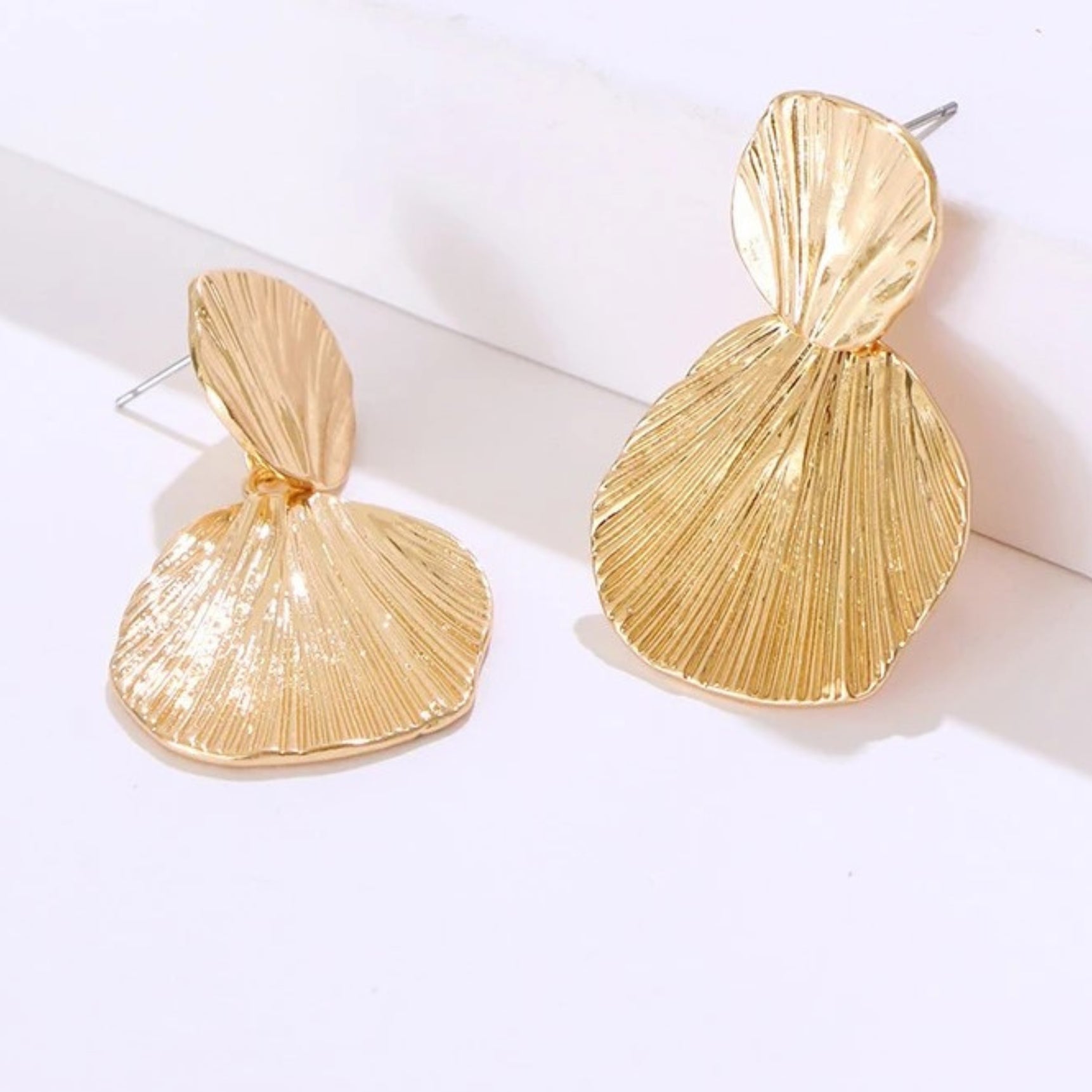 Golden Plated Shell Design Earrings