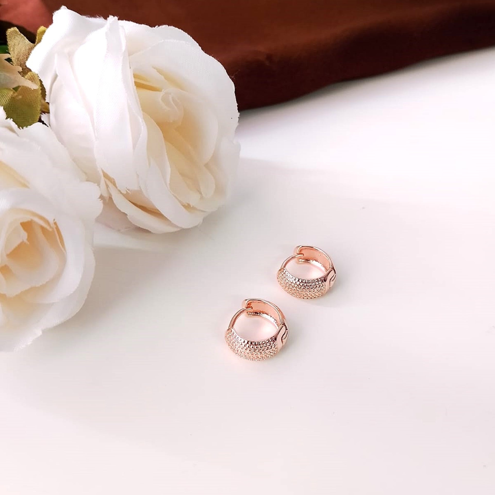 Petite Bobby Hoops Earrings Rosegold