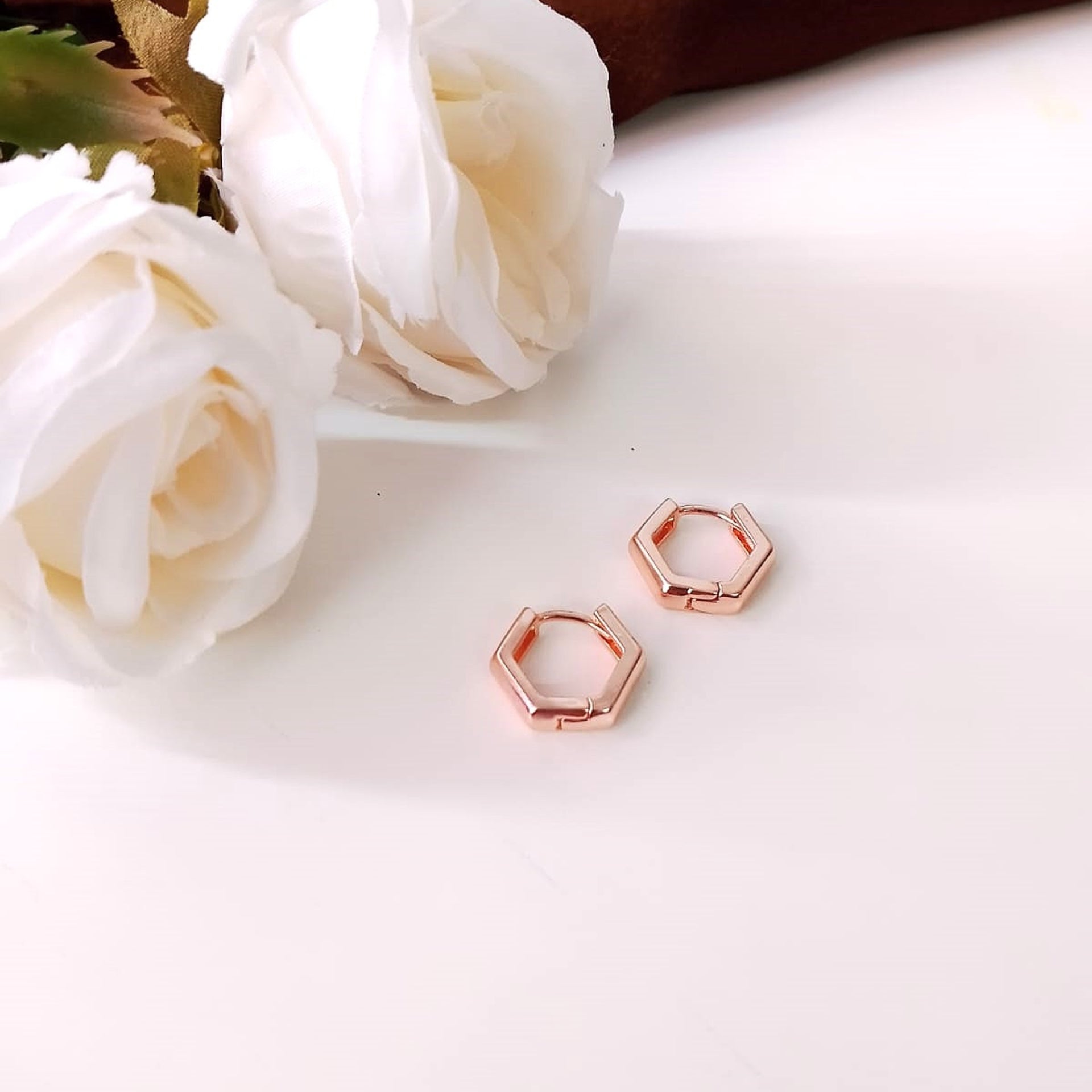 Petite Bobby Hoops Earrings Rosegold