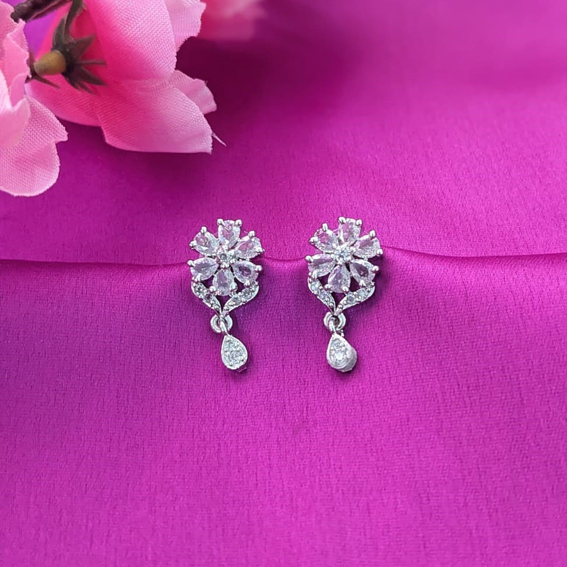 Blossom Vine AD Mangal Sutra