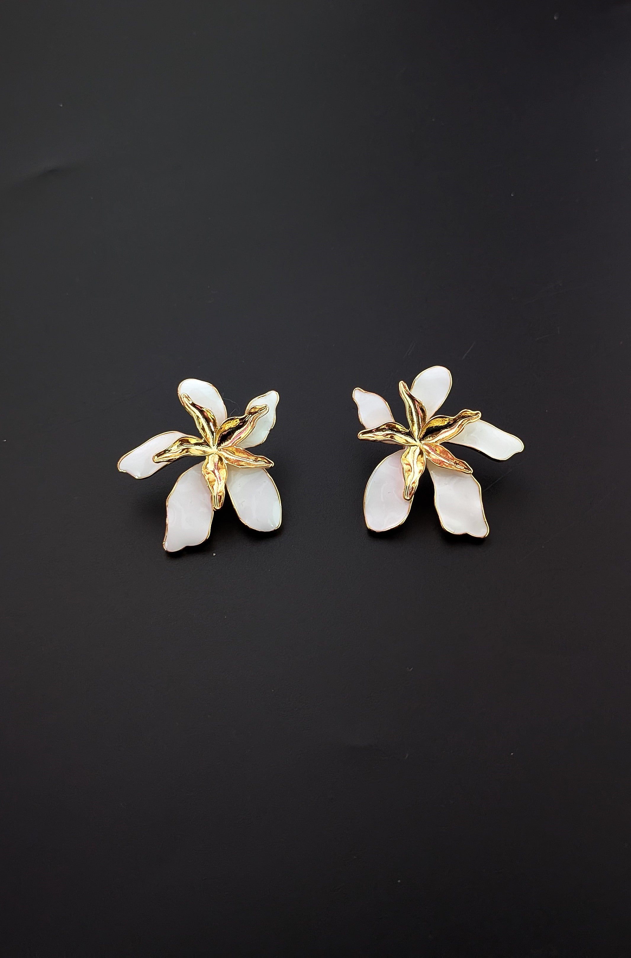 White Orchid Enamel Flower Earrings – Elegant Floral Studs