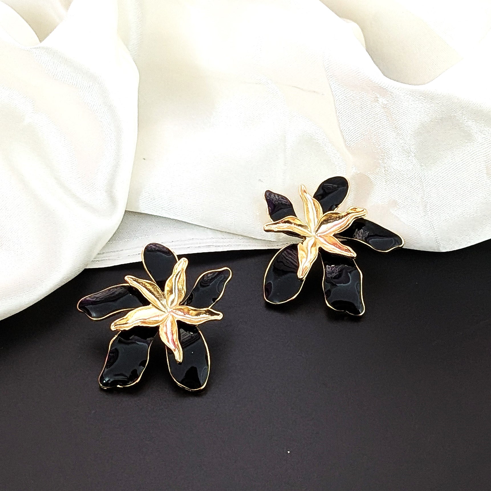 Black Orchid Enamel Flower Earrings – Elegant Floral Studs for Women