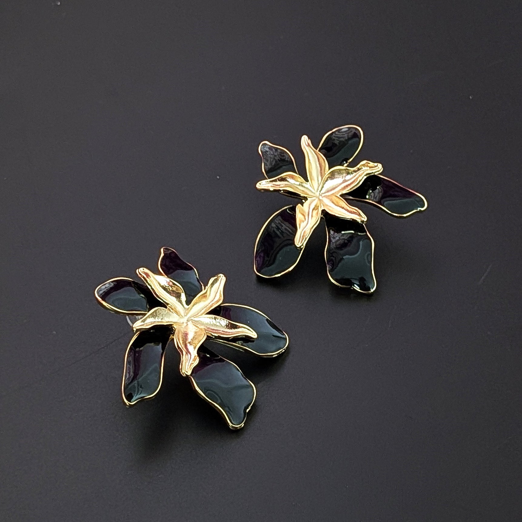 Black Orchid Enamel Flower Earrings – Elegant Floral Studs for Women