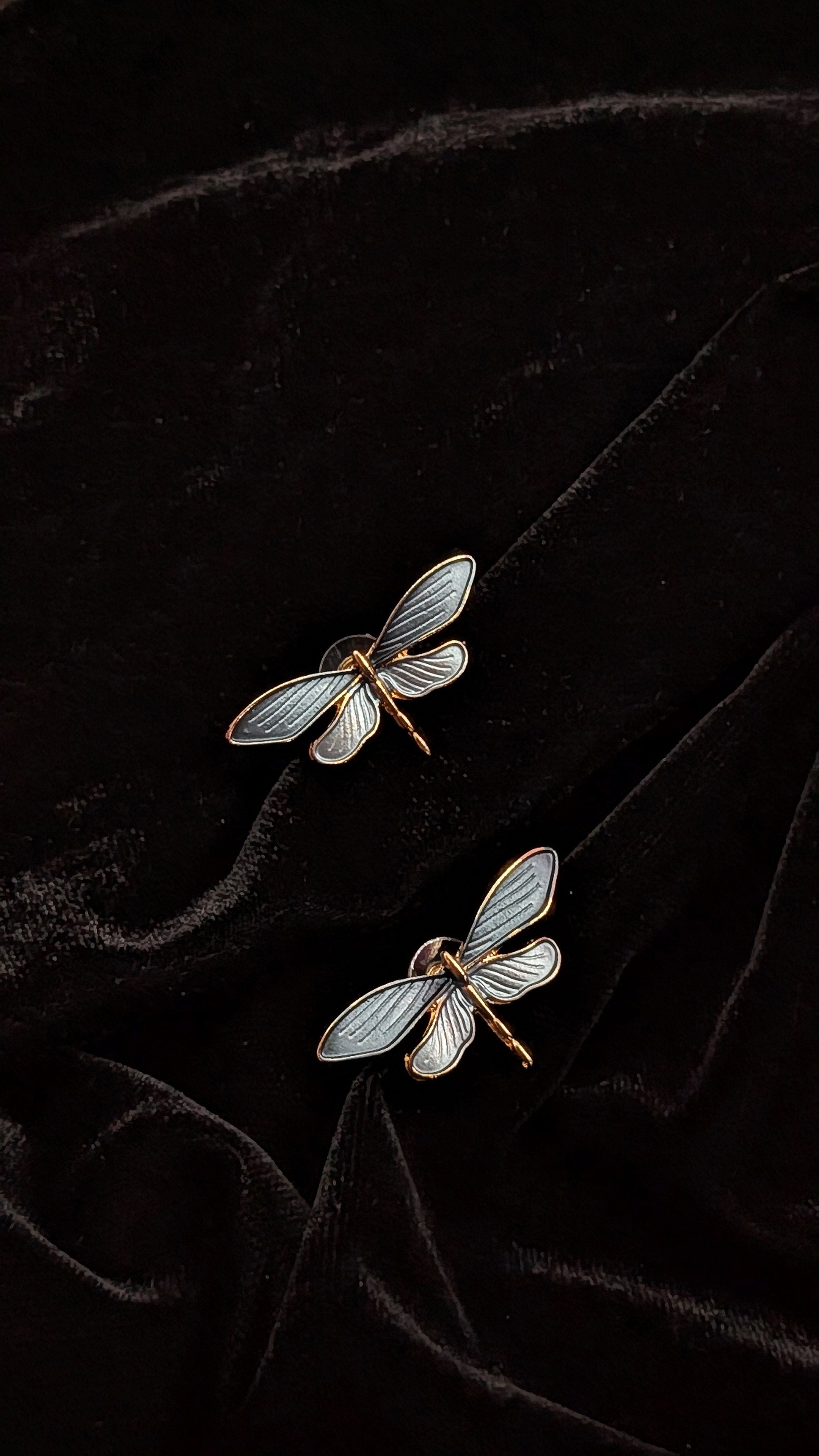 Dragonfly Enamel Stud Earrings – Elegant Nature-Inspired Design