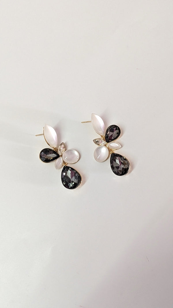 Elegant Black & White Teardrop Earrings
