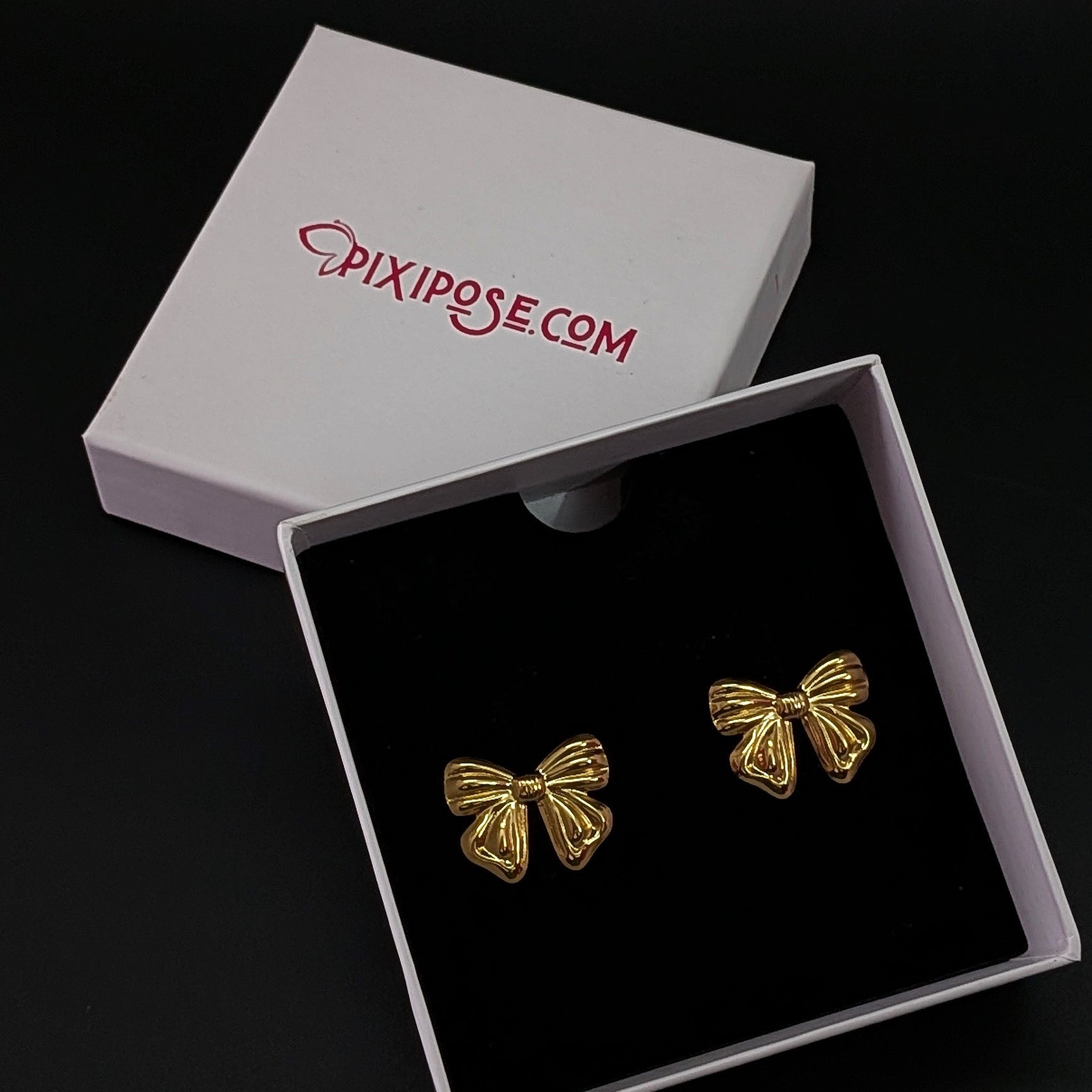 Golden Bow Stud Earrings – Elegant Ribbon-Inspired Jewelry