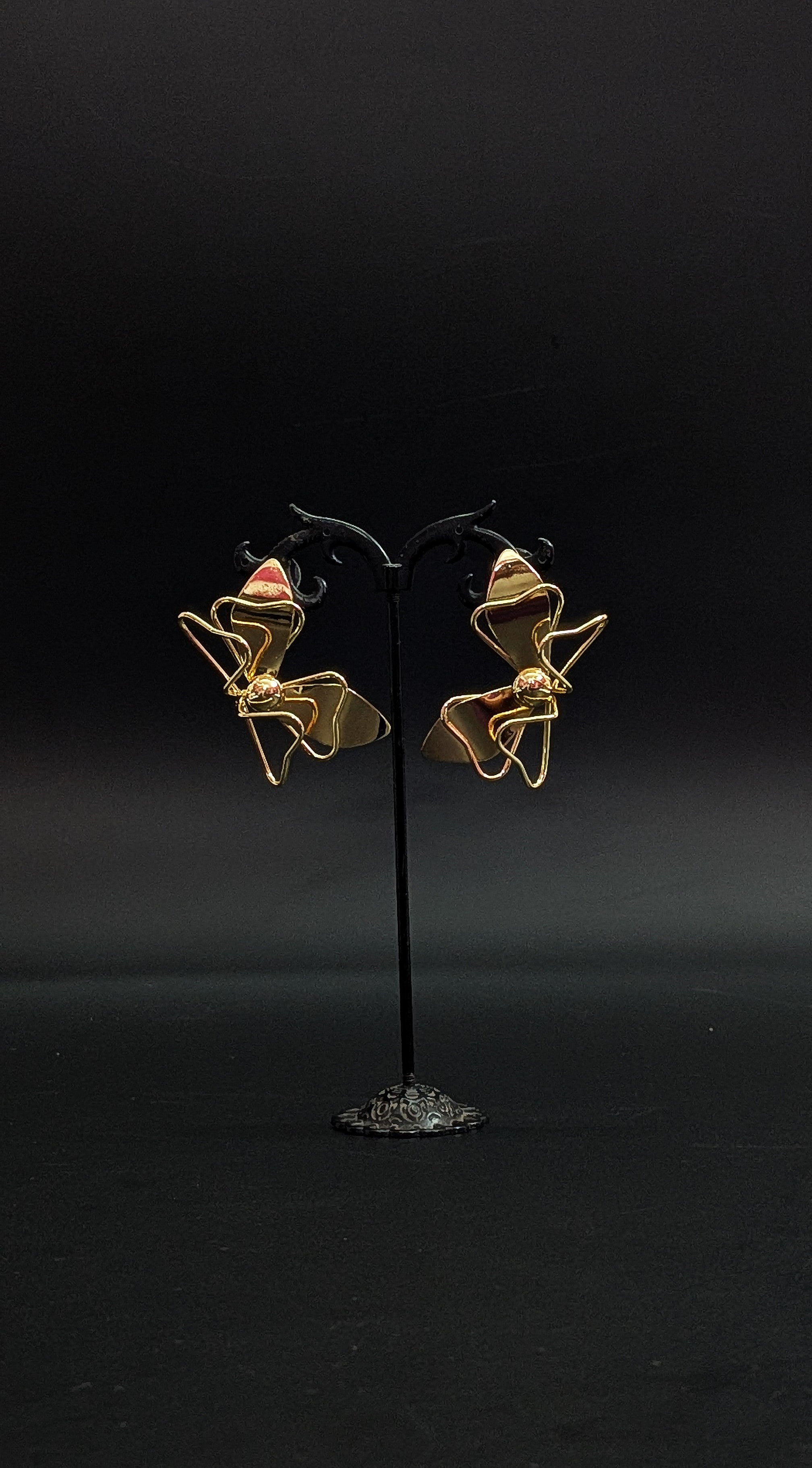 Gold bow knot earrings